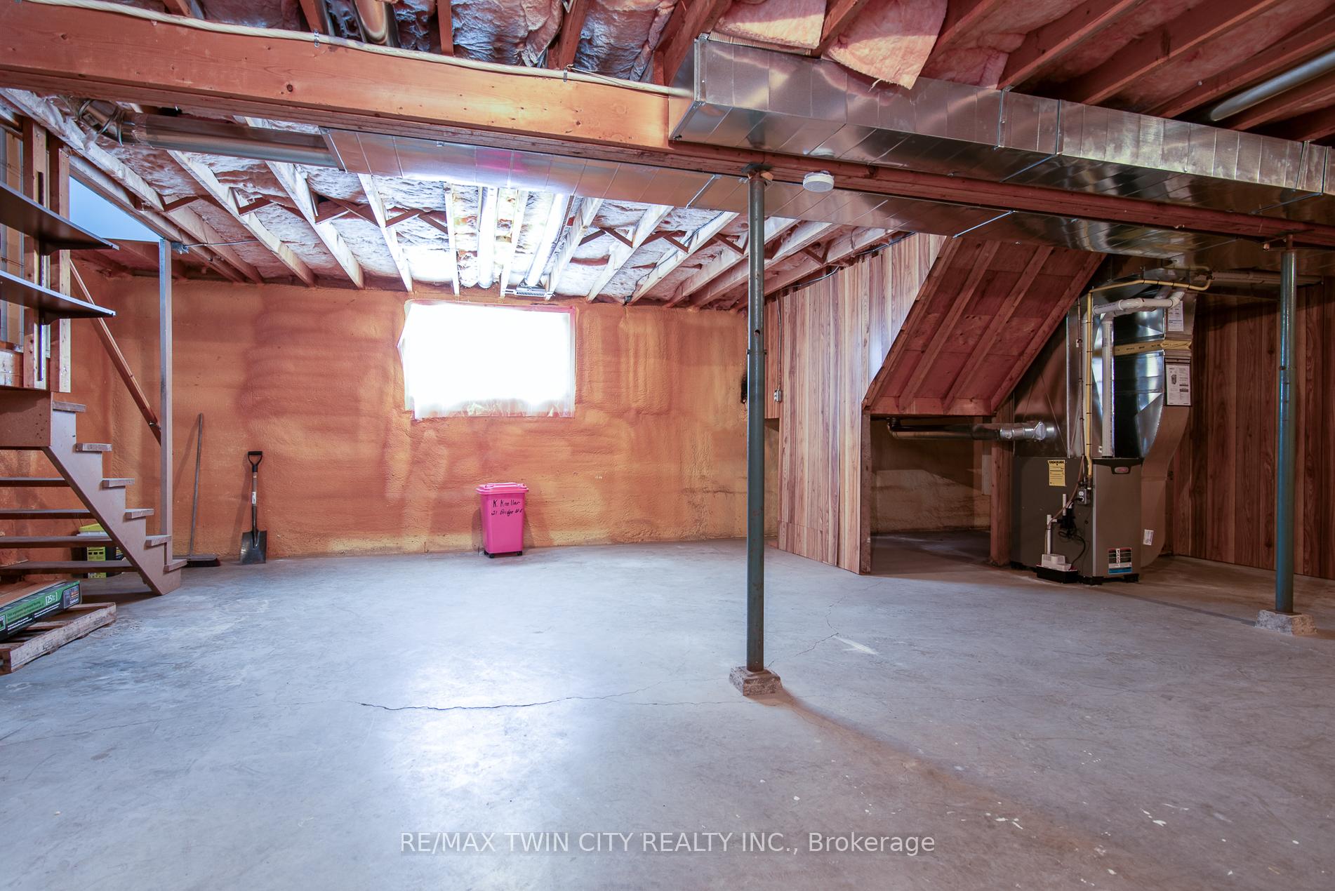 Photo 33 of 21 Bridge Street E, Kitchener — HOMEH