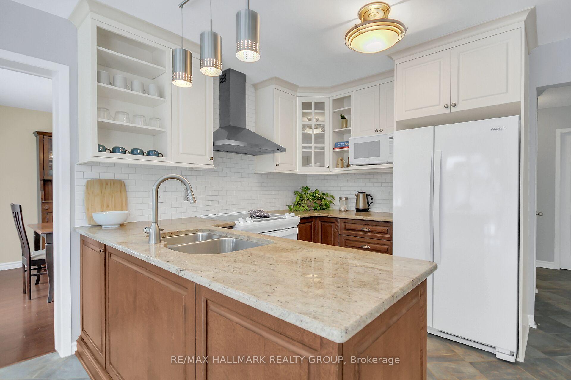 Photo 6 of 47 Shetland Way, Ottawa, Kanata - Bridlewood — HOMEH