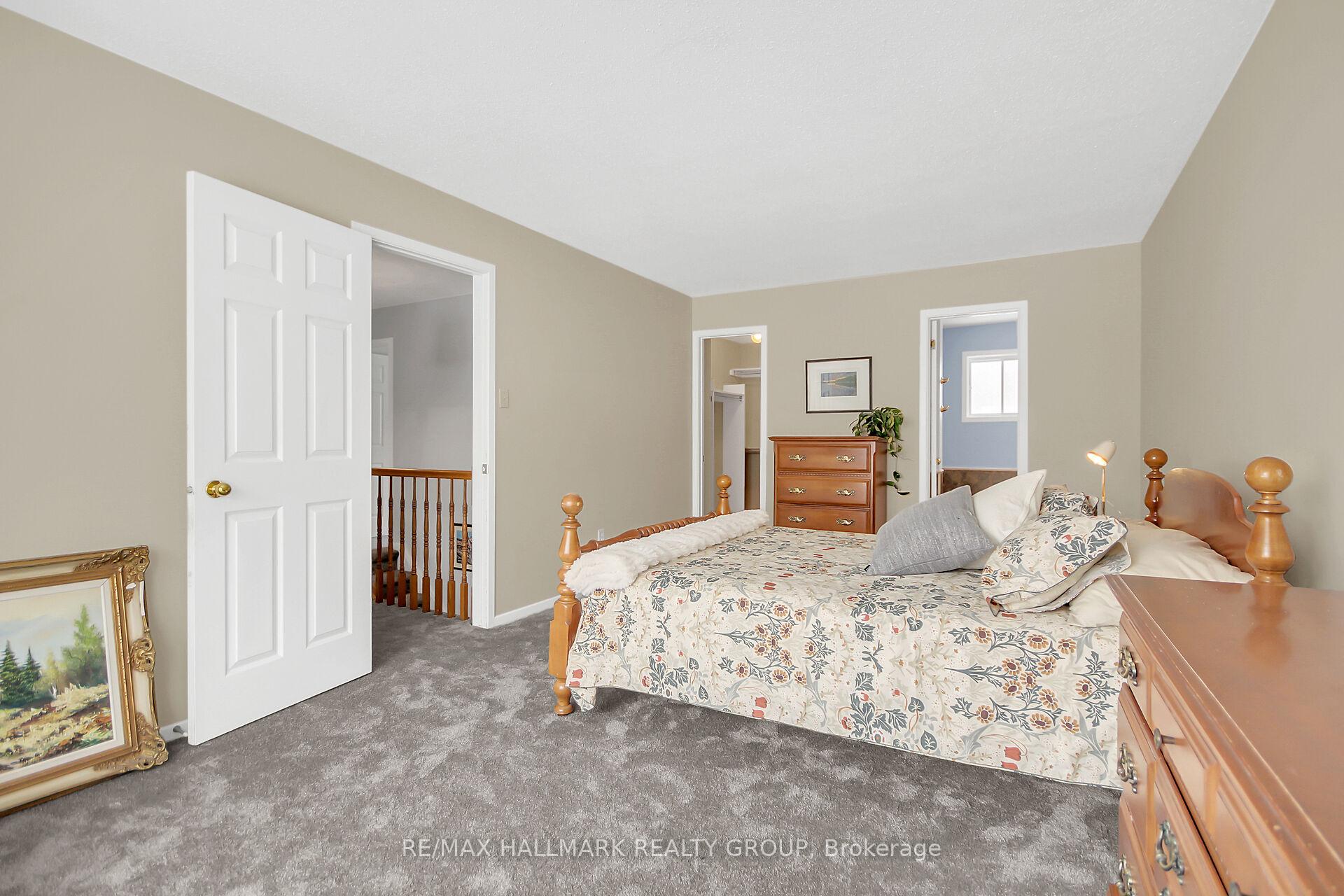 Photo 24 of 47 Shetland Way, Ottawa, Kanata - Bridlewood — HOMEH