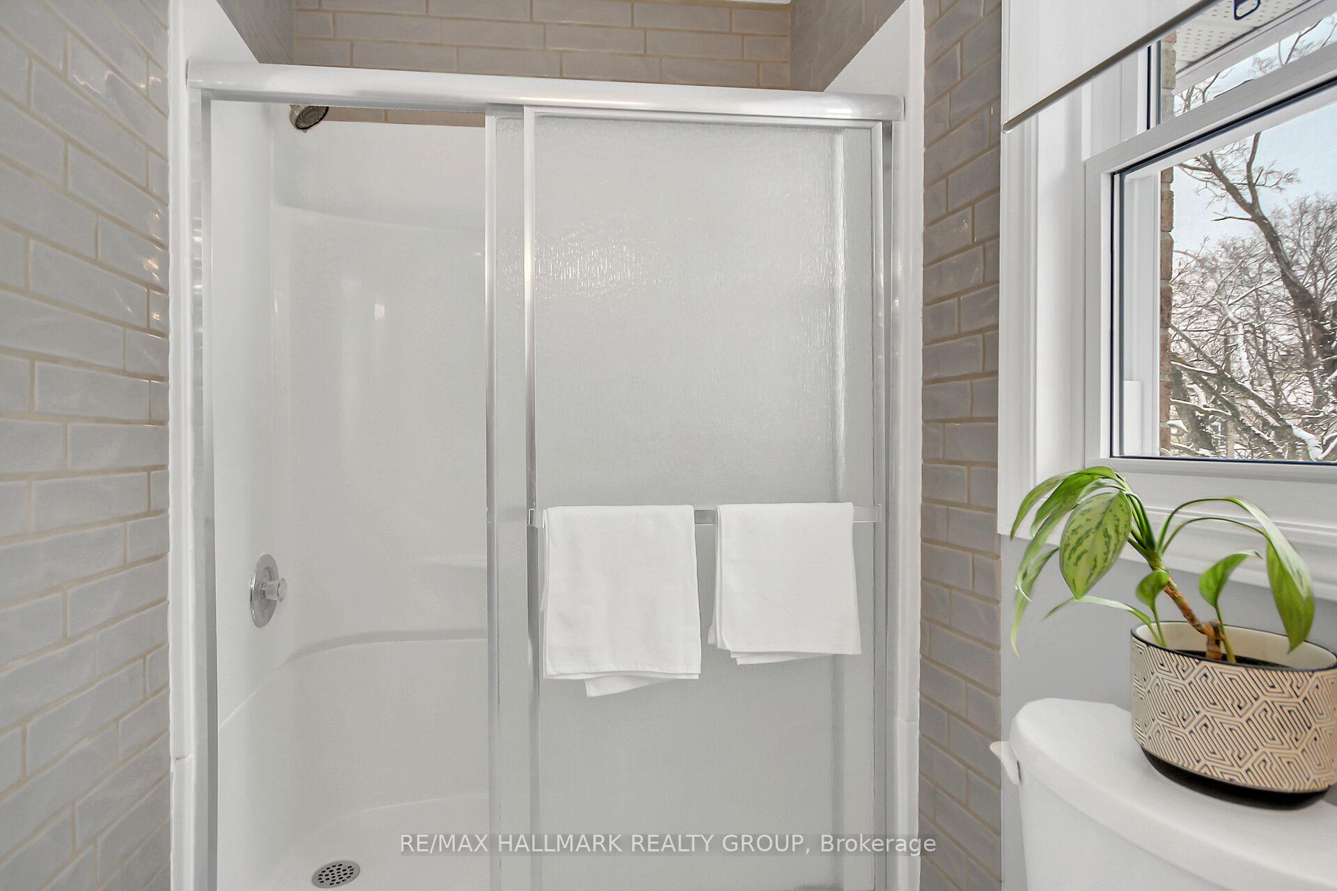 Photo 30 of 47 Shetland Way, Ottawa, Kanata - Bridlewood — HOMEH