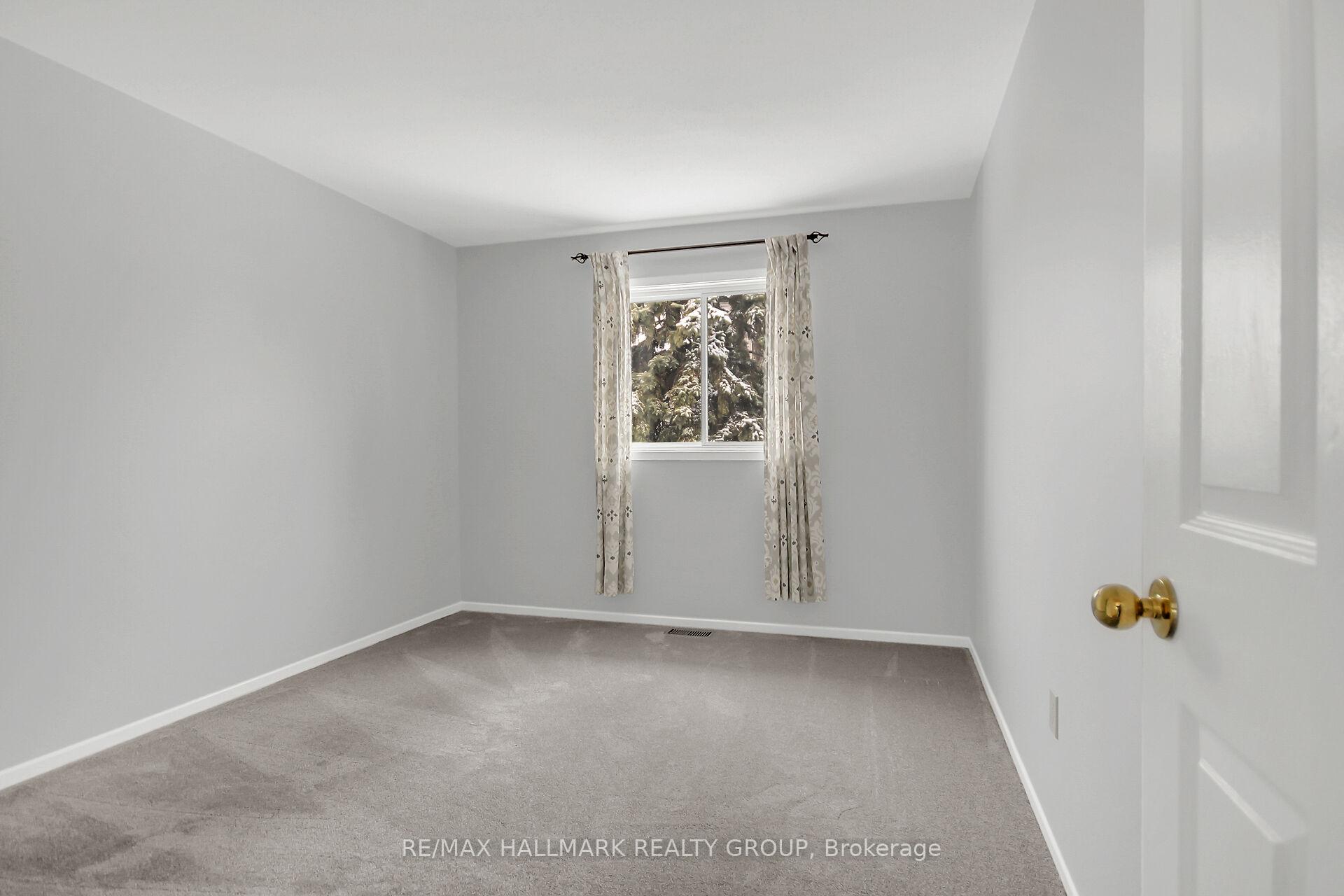 Photo 32 of 47 Shetland Way, Ottawa, Kanata - Bridlewood — HOMEH