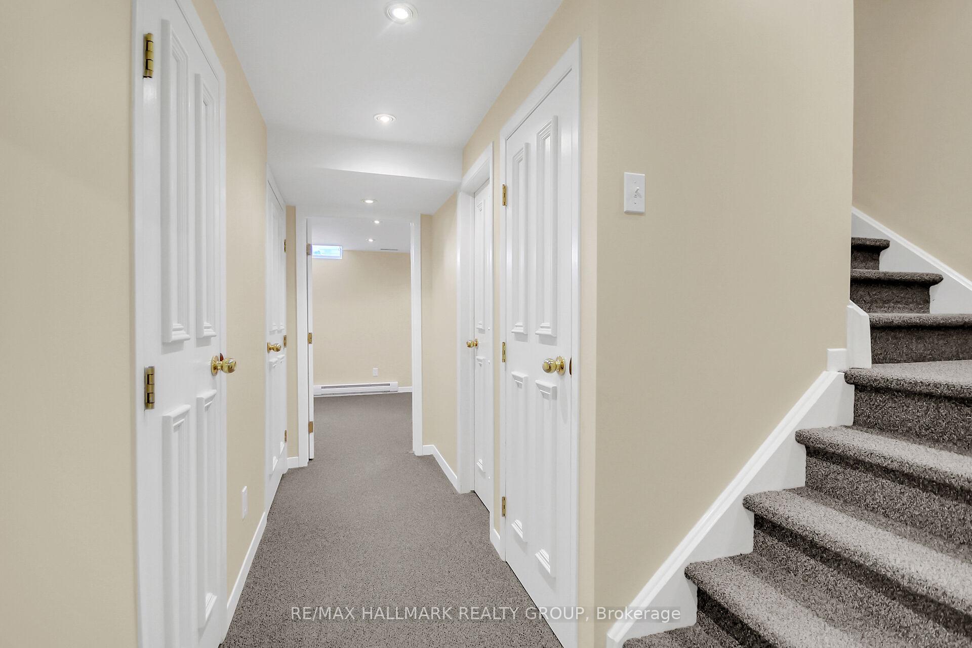 Photo 33 of 47 Shetland Way, Ottawa, Kanata - Bridlewood — HOMEH