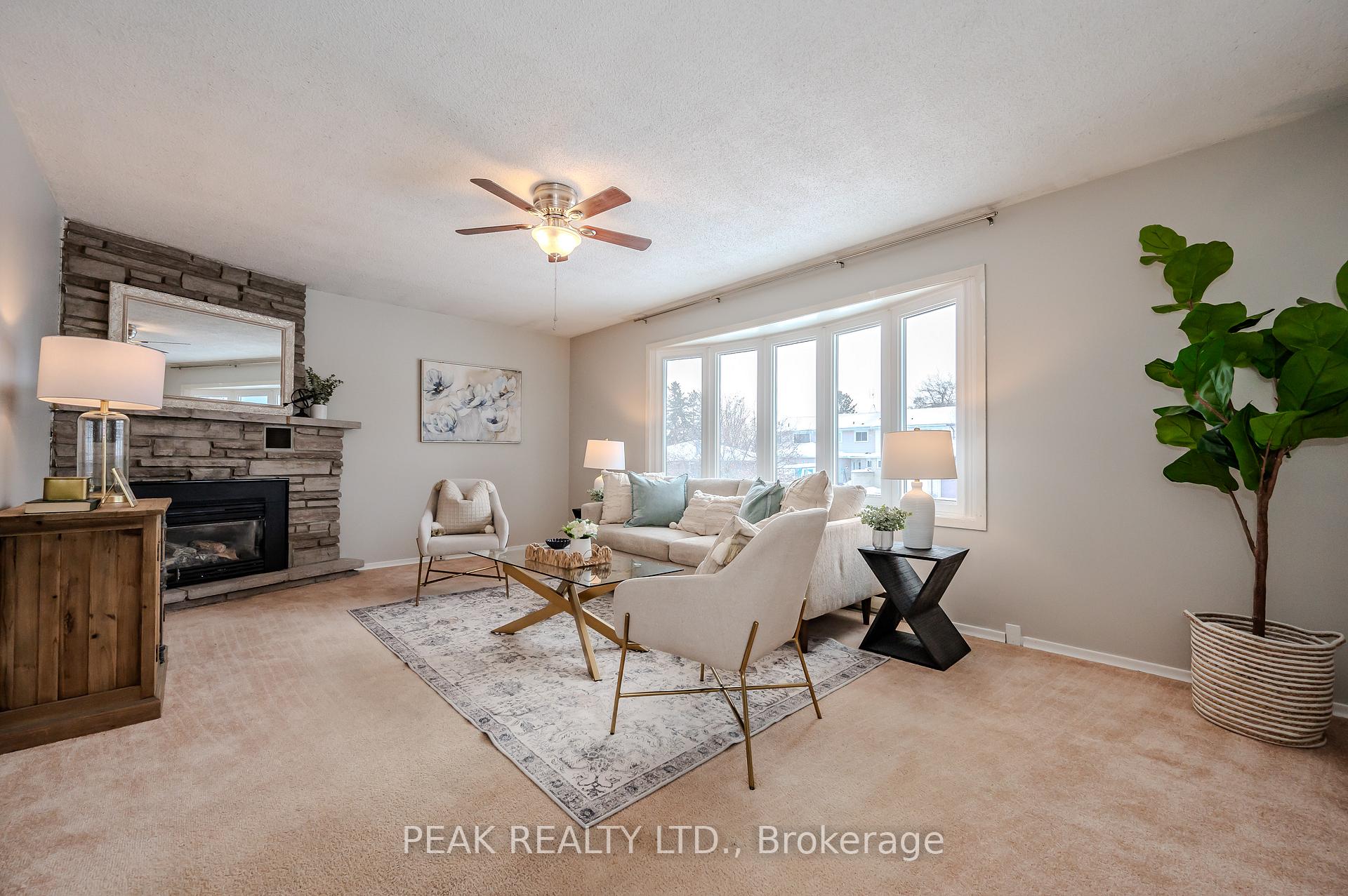 Photo 5 of 72 Obermeyer Drive, Kitchener — HOMEH