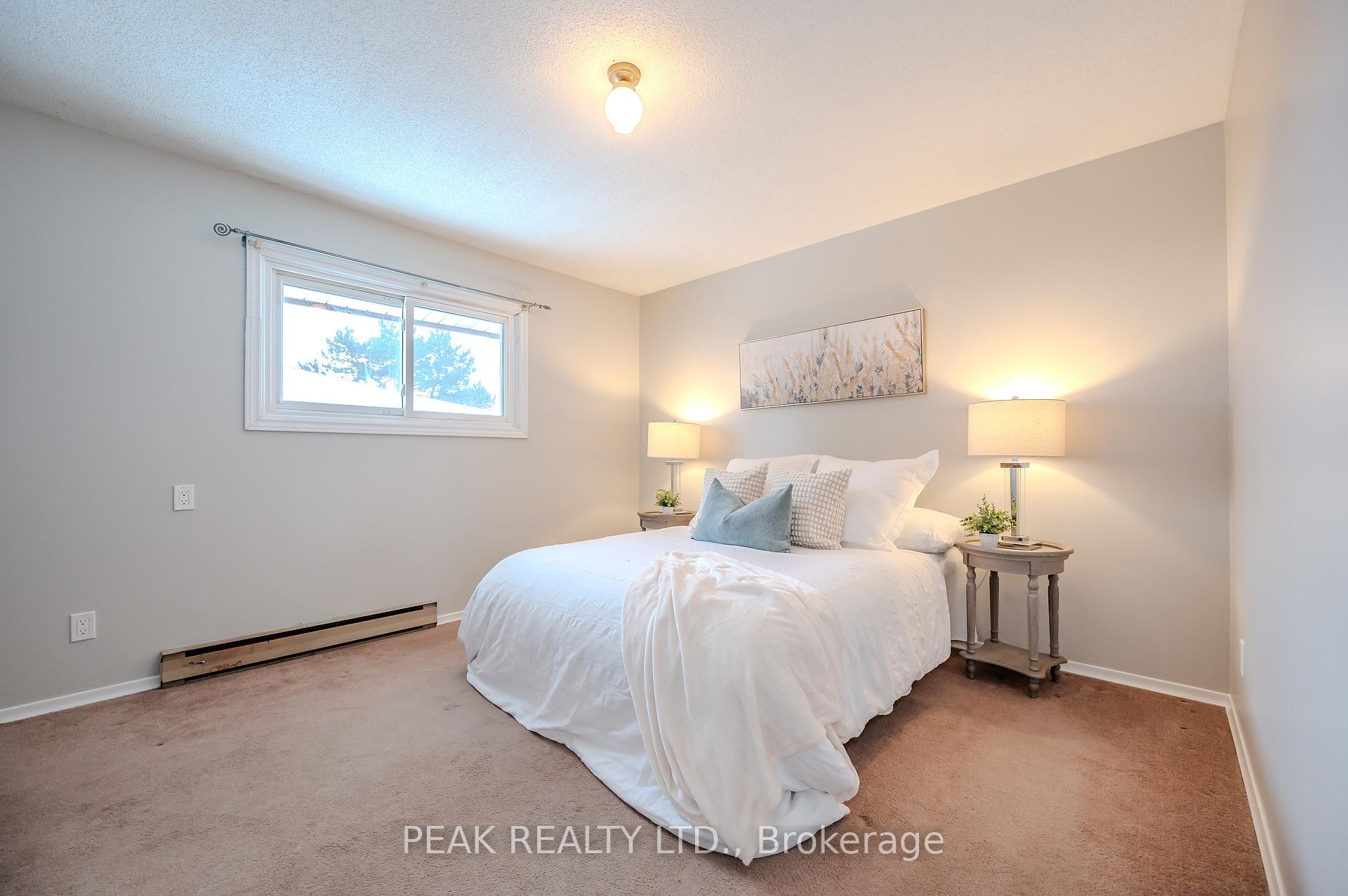 Photo 12 of 72 Obermeyer Drive, Kitchener — HOMEH