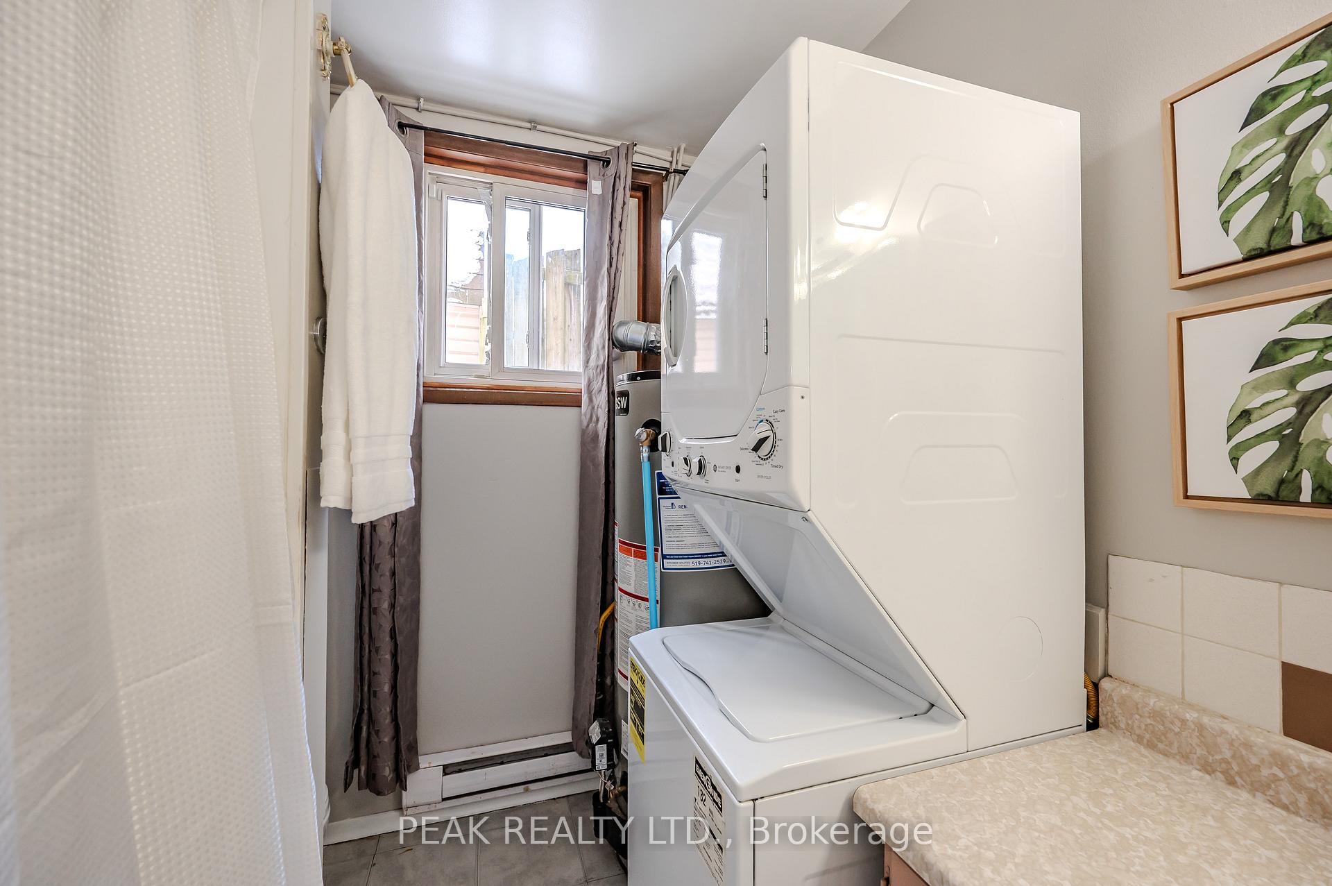 Photo 31 of 72 Obermeyer Drive, Kitchener — HOMEH