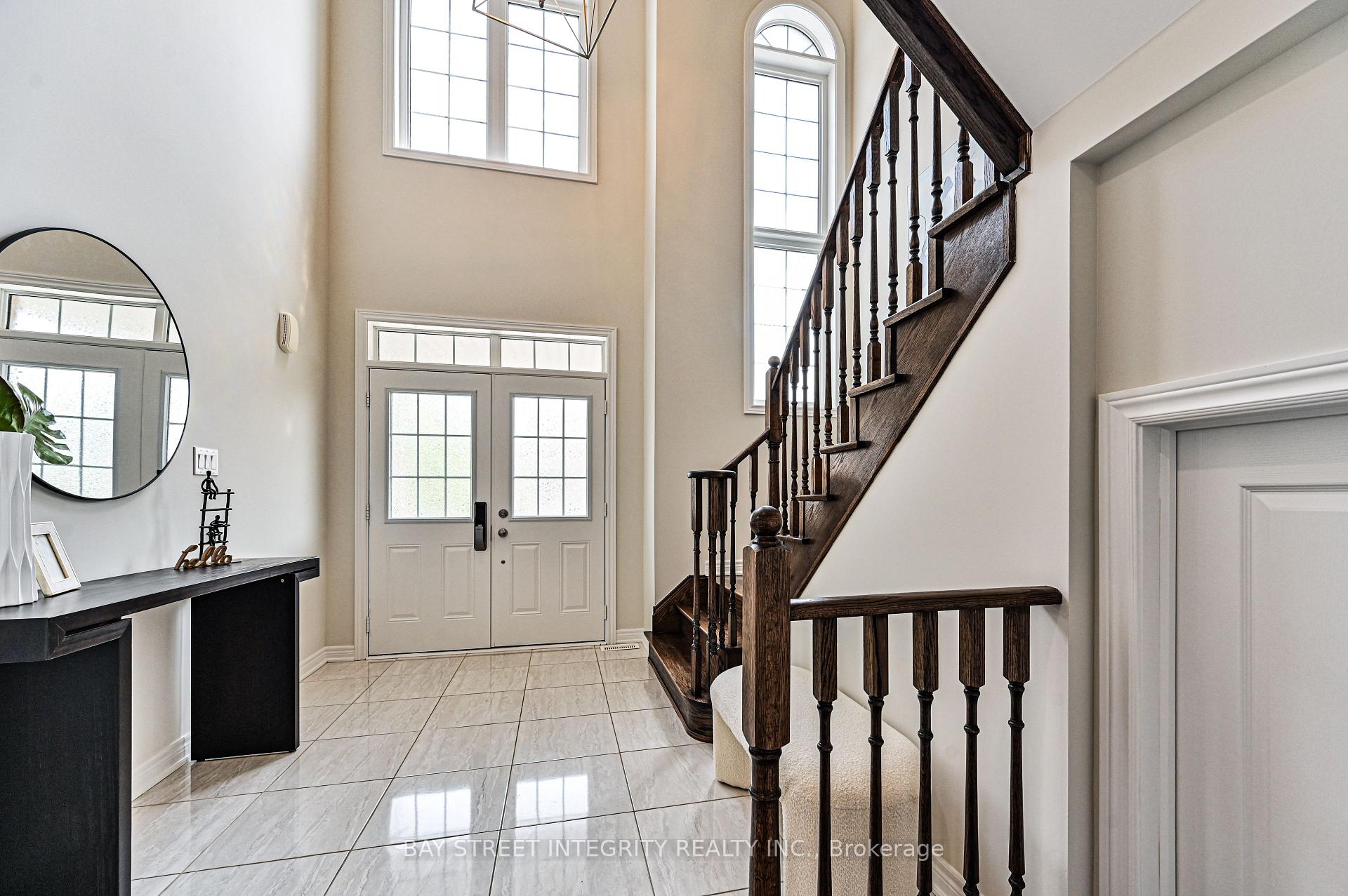 Photo 4 of 58 Henry Bauer Avenue, Markham, Berczy — HOMEH