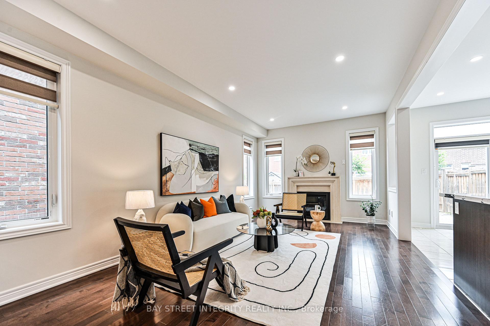 Photo 9 of 58 Henry Bauer Avenue, Markham, Berczy — HOMEH