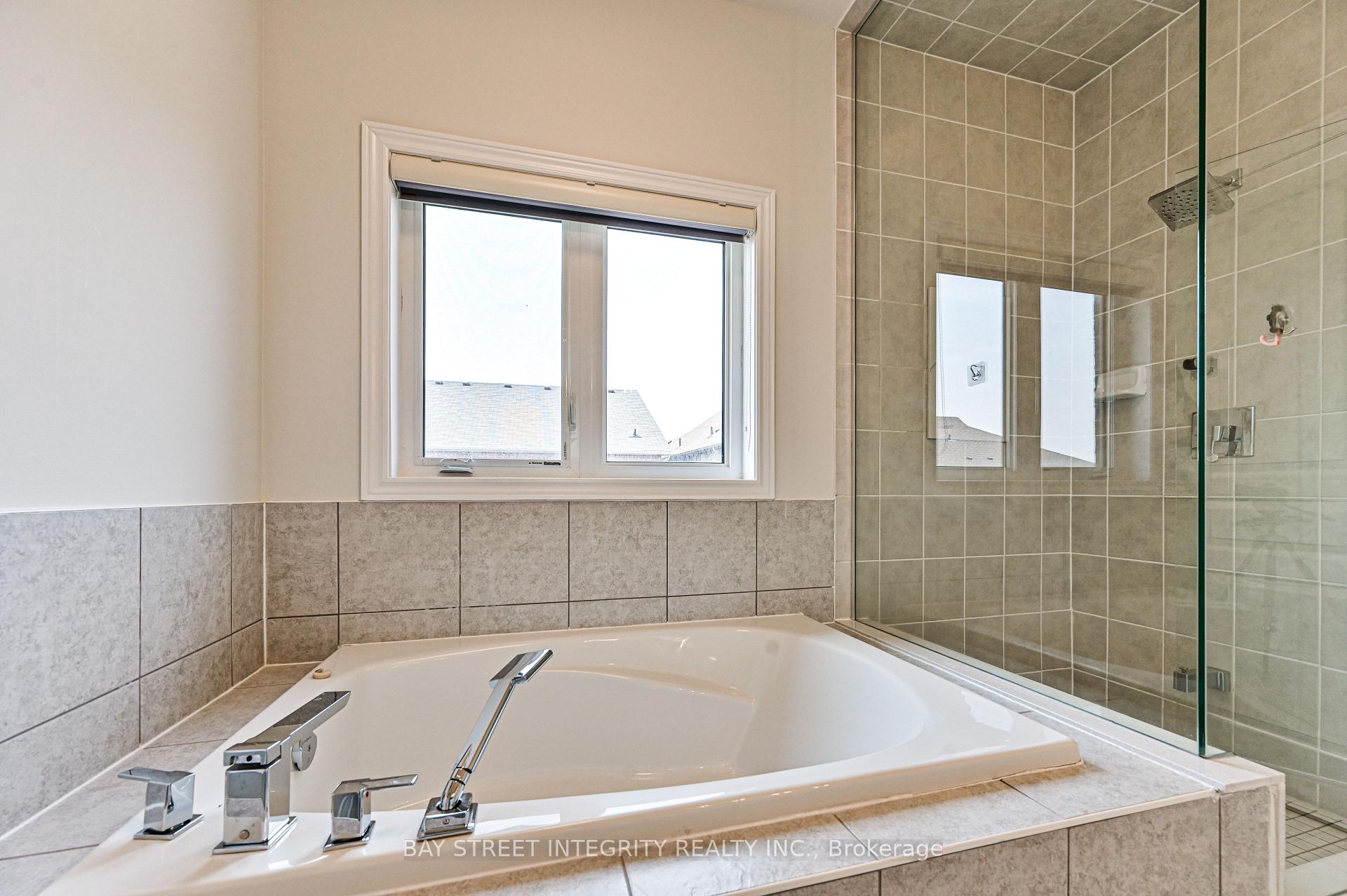 Photo 26 of 58 Henry Bauer Avenue, Markham, Berczy — HOMEH