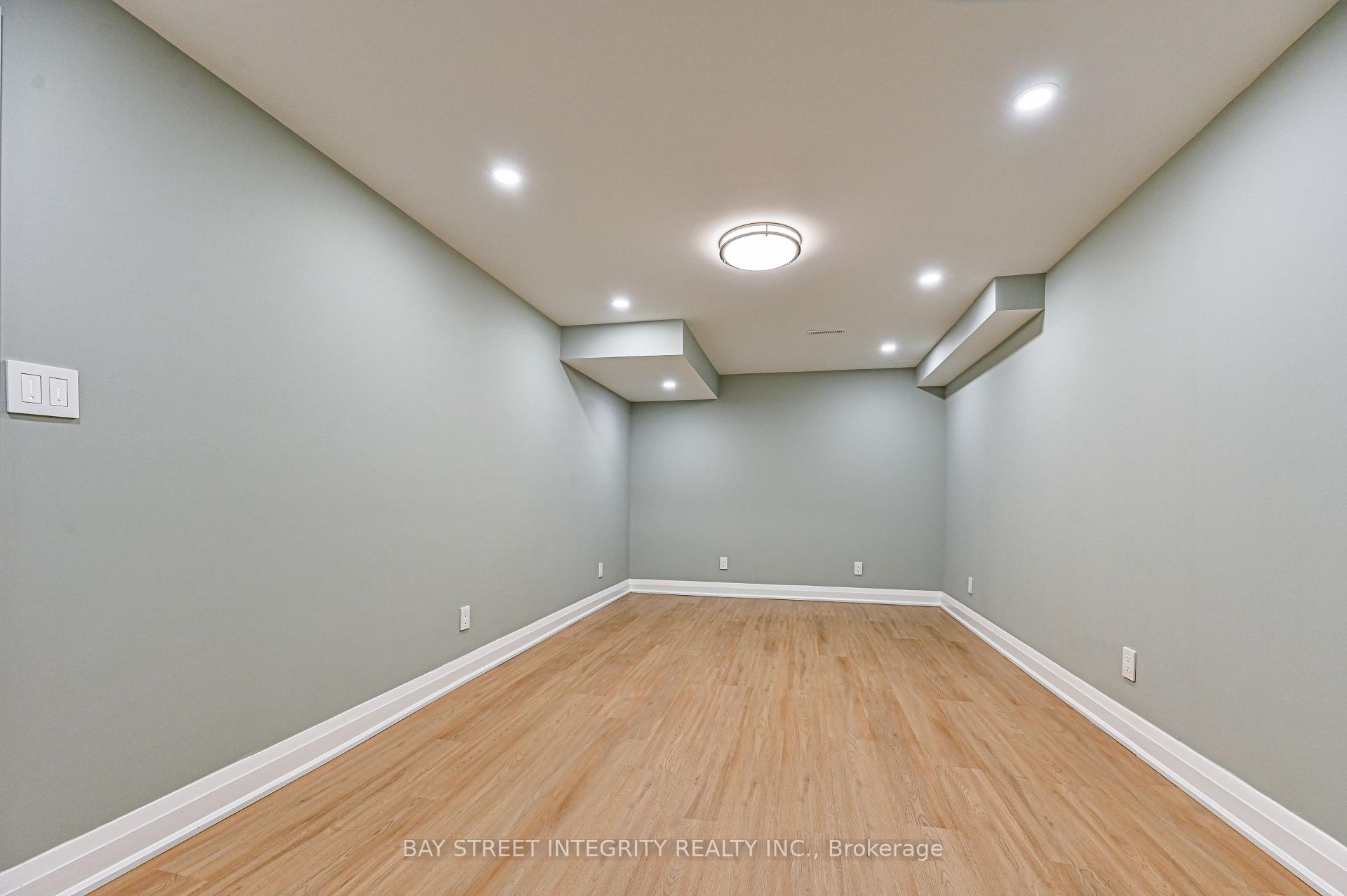 Photo 34 of 58 Henry Bauer Avenue, Markham, Berczy — HOMEH