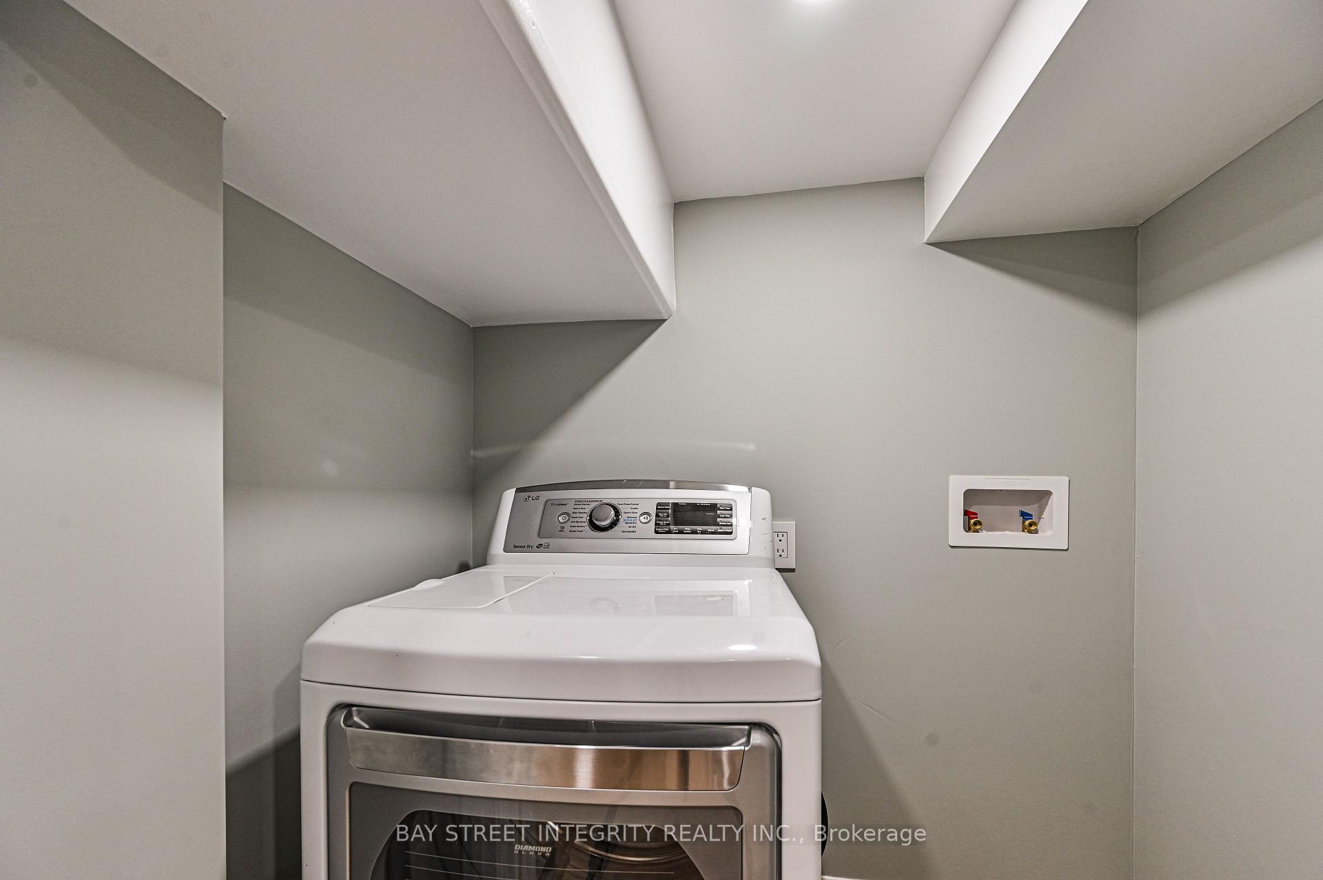 Photo 38 of 58 Henry Bauer Avenue, Markham, Berczy — HOMEH
