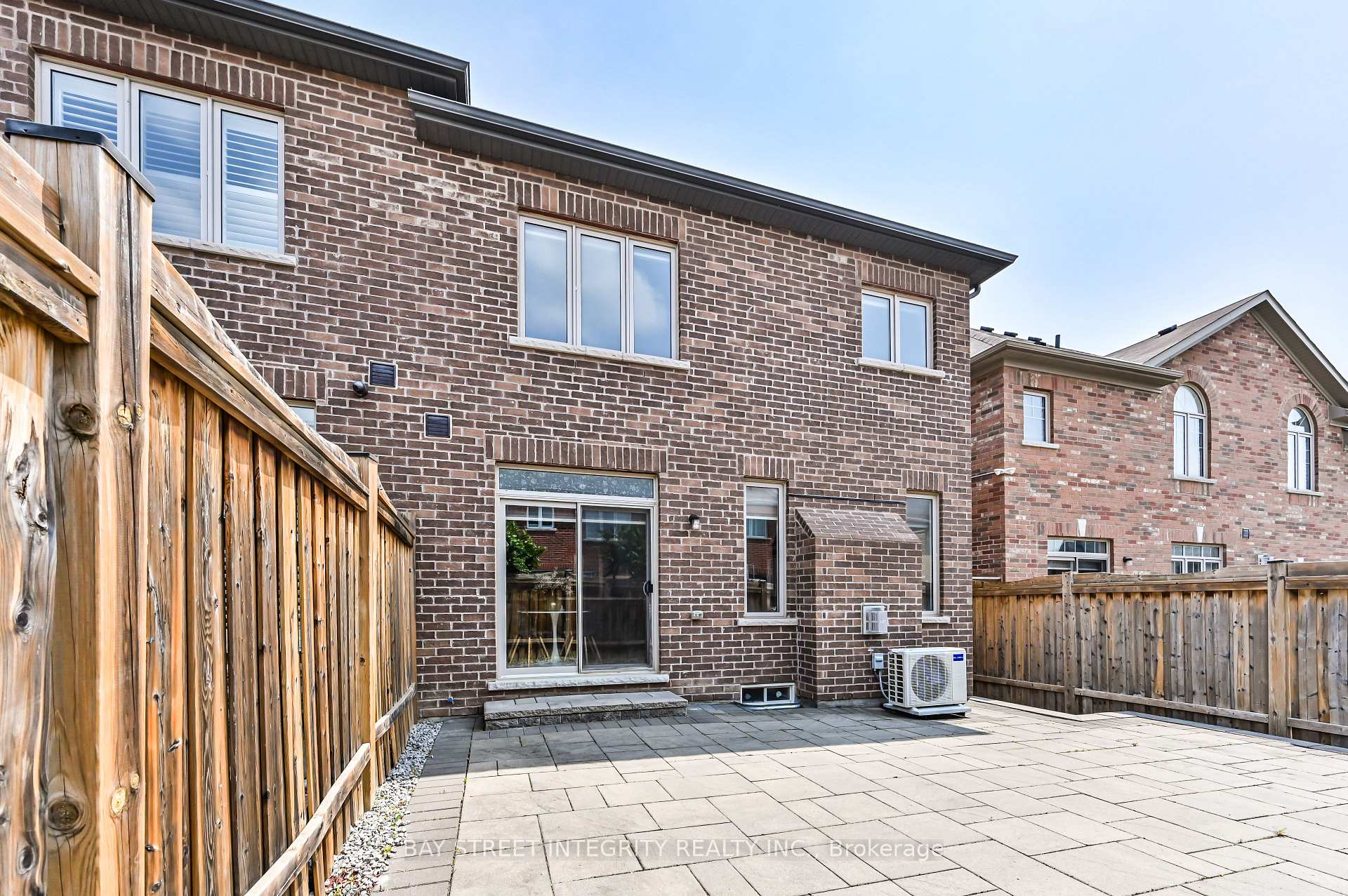 Photo 42 of 58 Henry Bauer Avenue, Markham, Berczy — HOMEH
