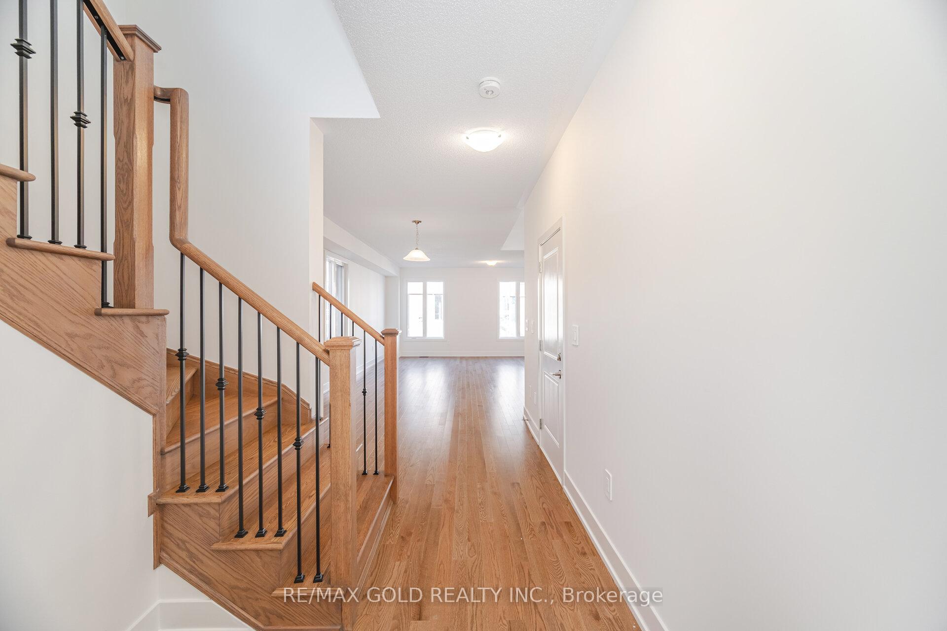 Photo 5 of 303 Bergamot Avenue, Milton, Walker — HOMEH