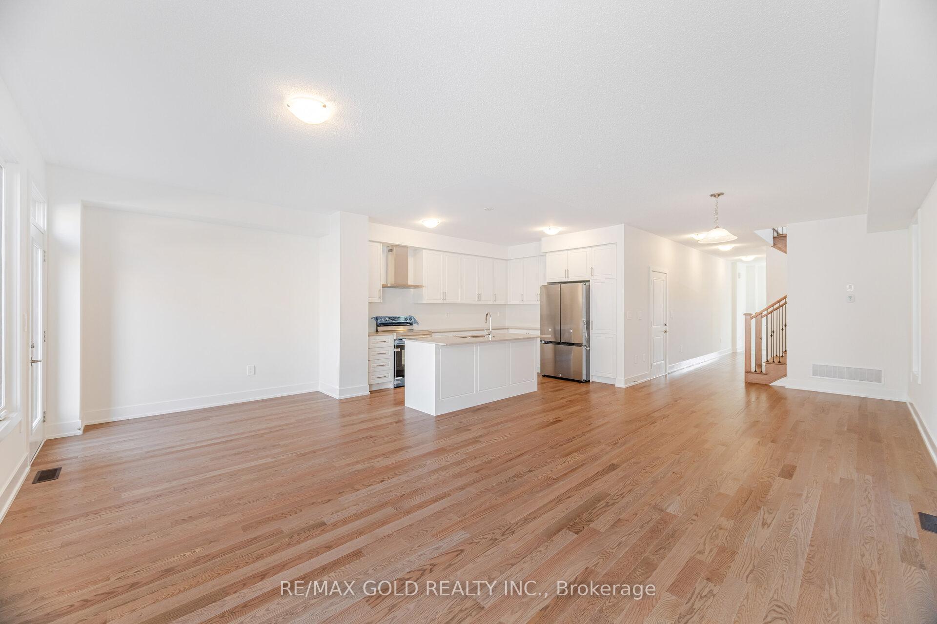 Photo 7 of 303 Bergamot Avenue, Milton, Walker — HOMEH