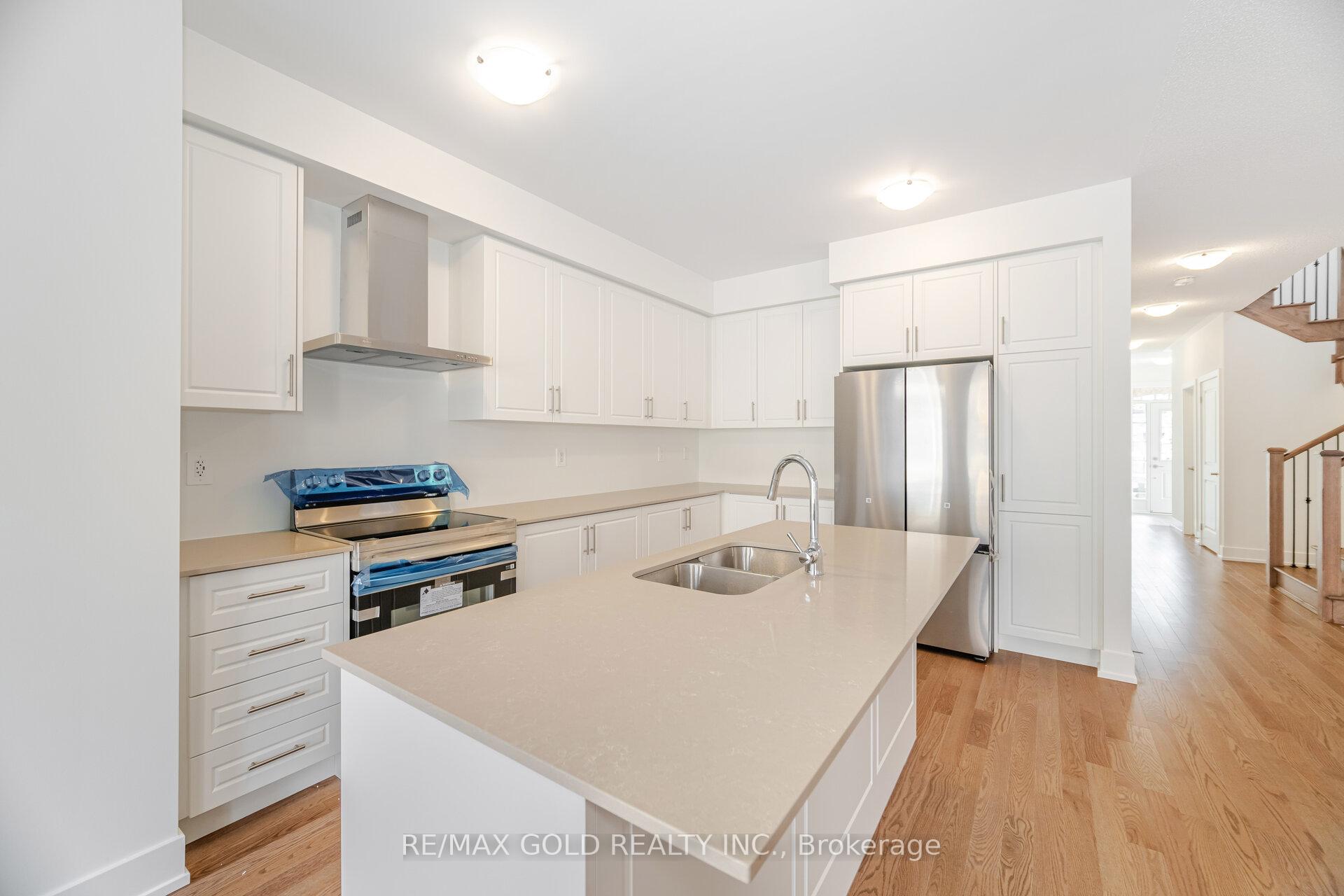 Photo 9 of 303 Bergamot Avenue, Milton, Walker — HOMEH