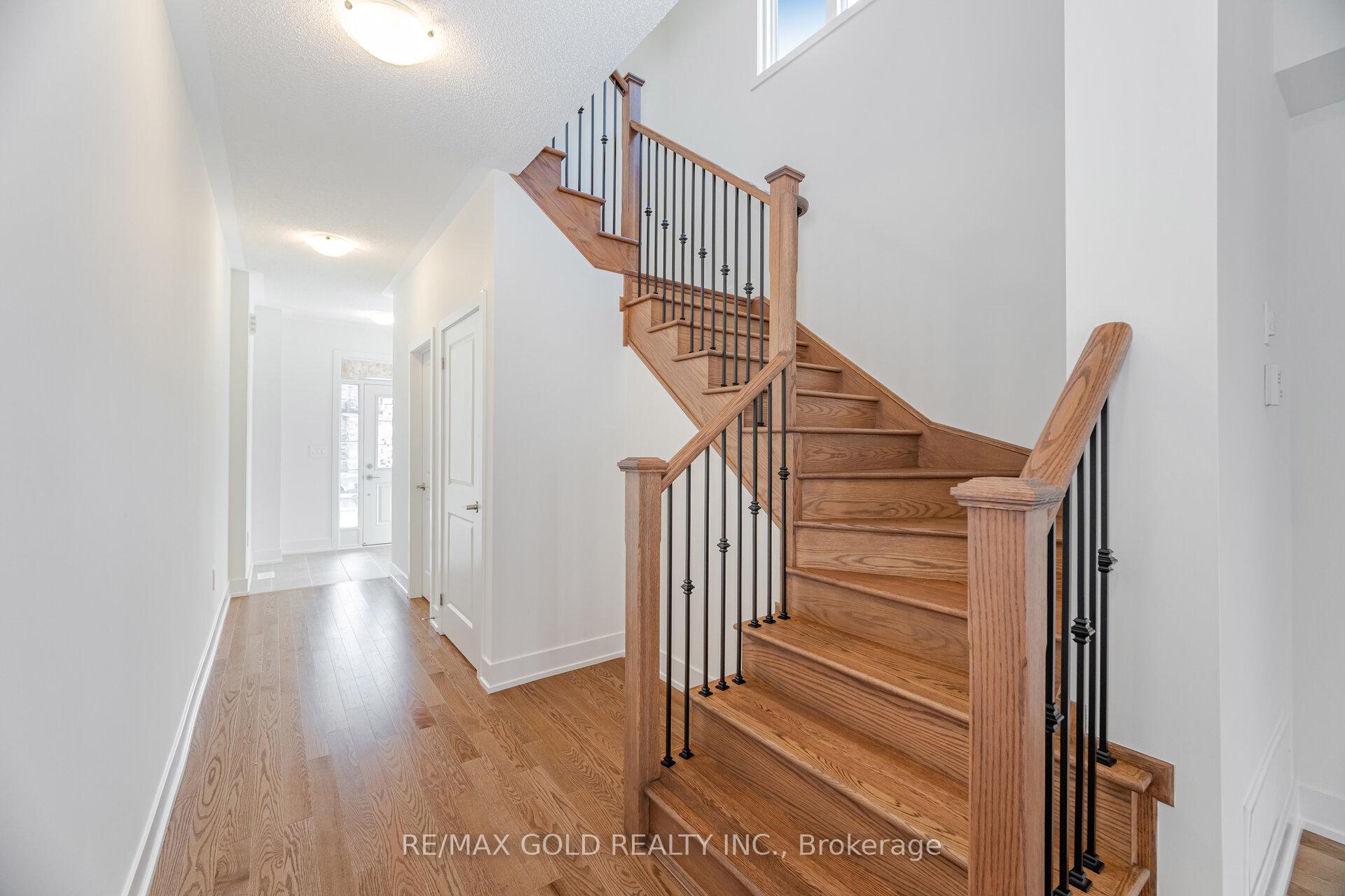 Photo 13 of 303 Bergamot Avenue, Milton, Walker — HOMEH