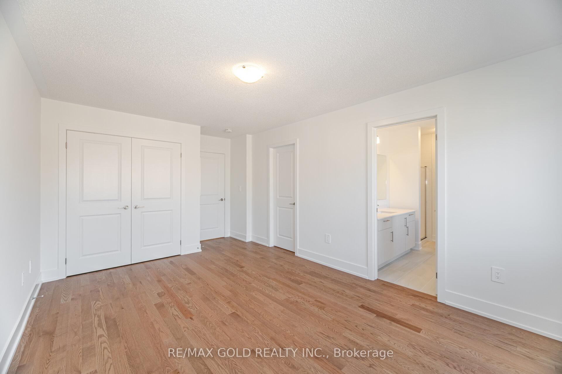 Photo 15 of 303 Bergamot Avenue, Milton, Walker — HOMEH