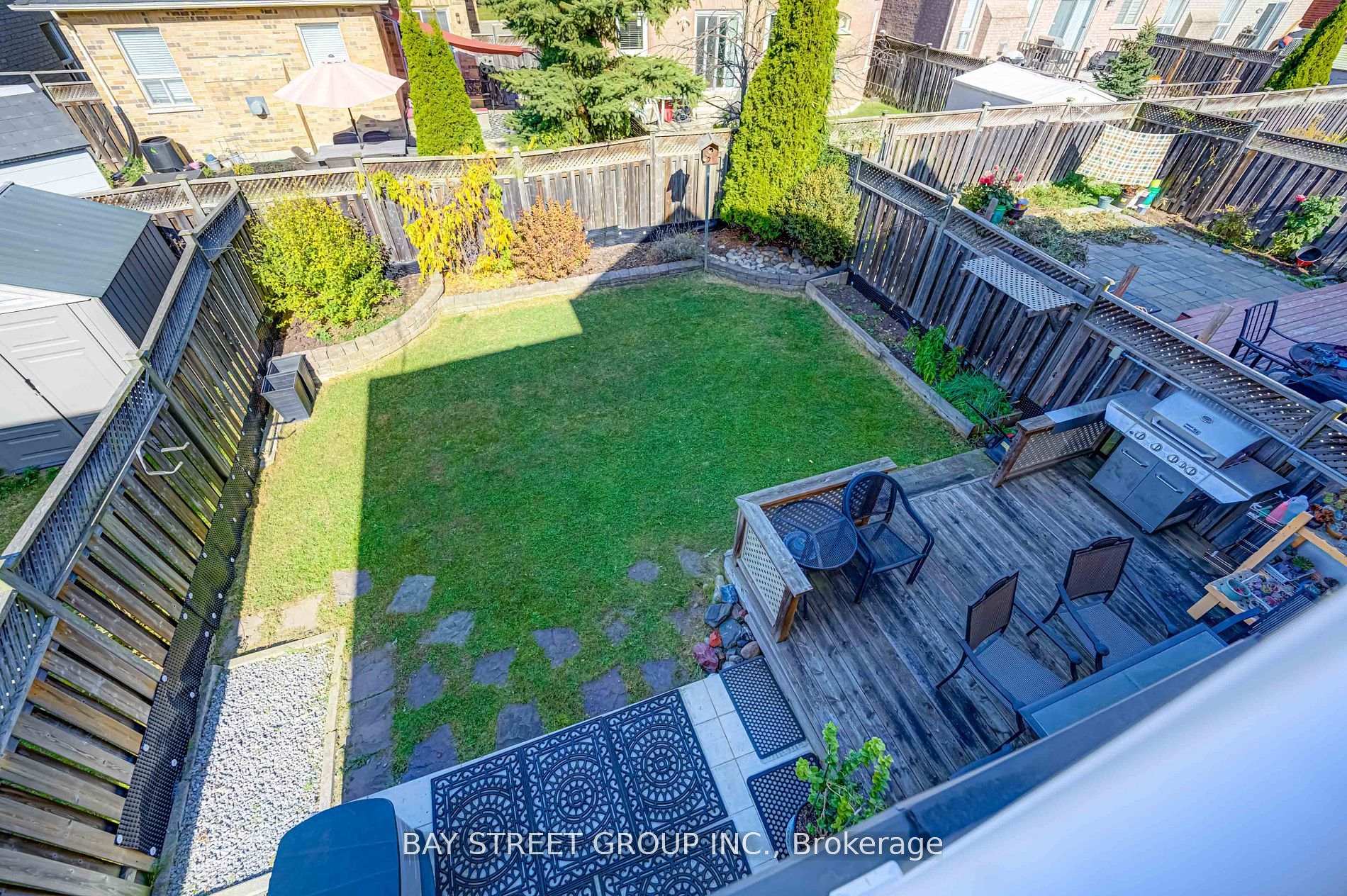 Photo 20 of 62 Warren Bradley Street, Markham, Berczy — HOMEH