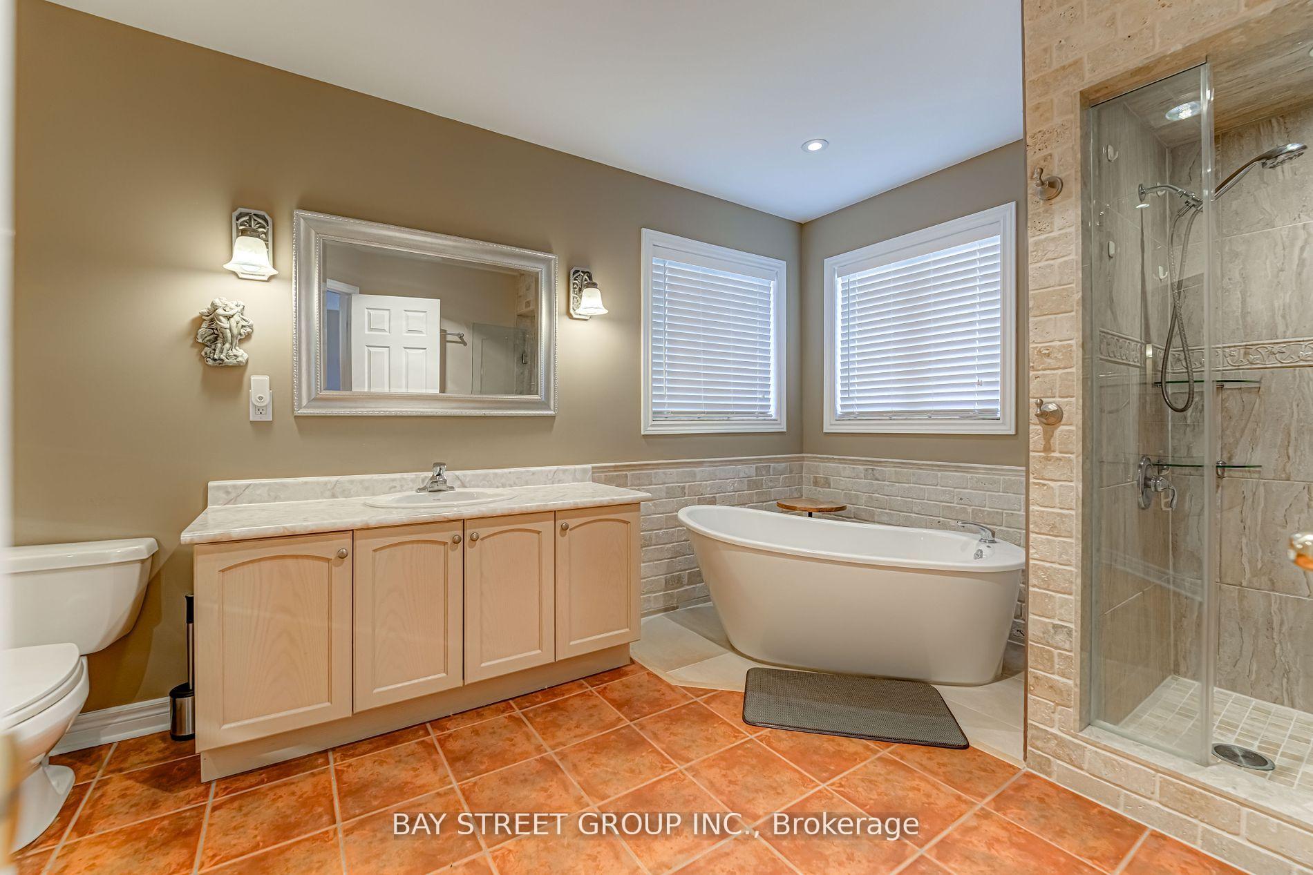 Photo 21 of 62 Warren Bradley Street, Markham, Berczy — HOMEH