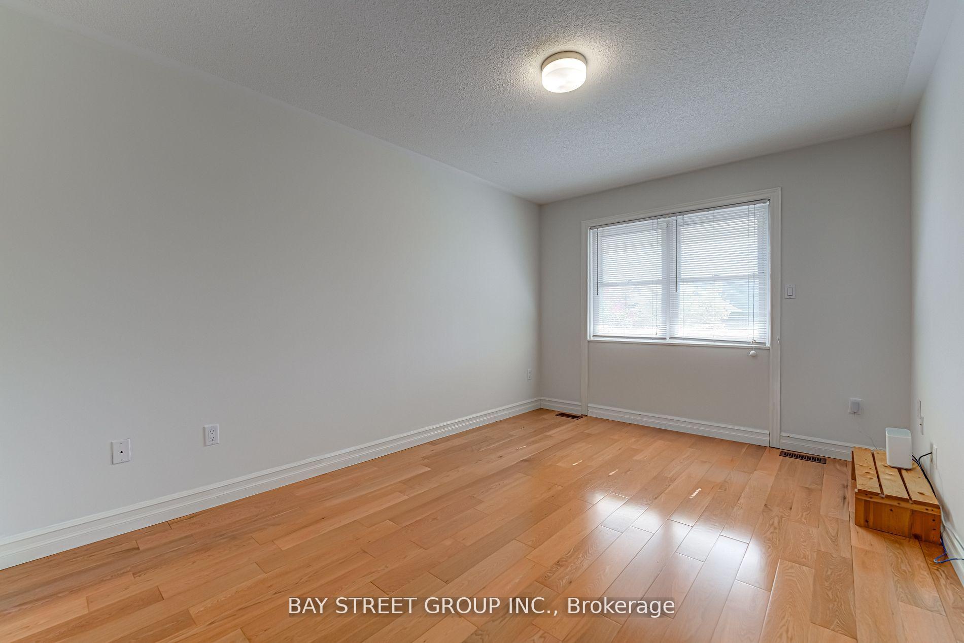 Photo 26 of 62 Warren Bradley Street, Markham, Berczy — HOMEH