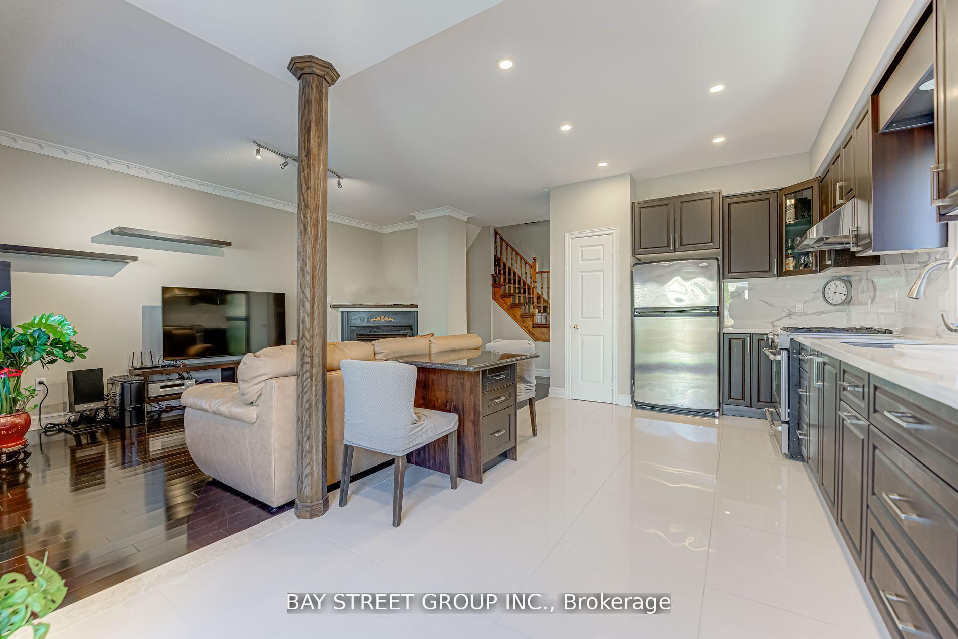 Photo 35 of 62 Warren Bradley Street, Markham, Berczy — HOMEH