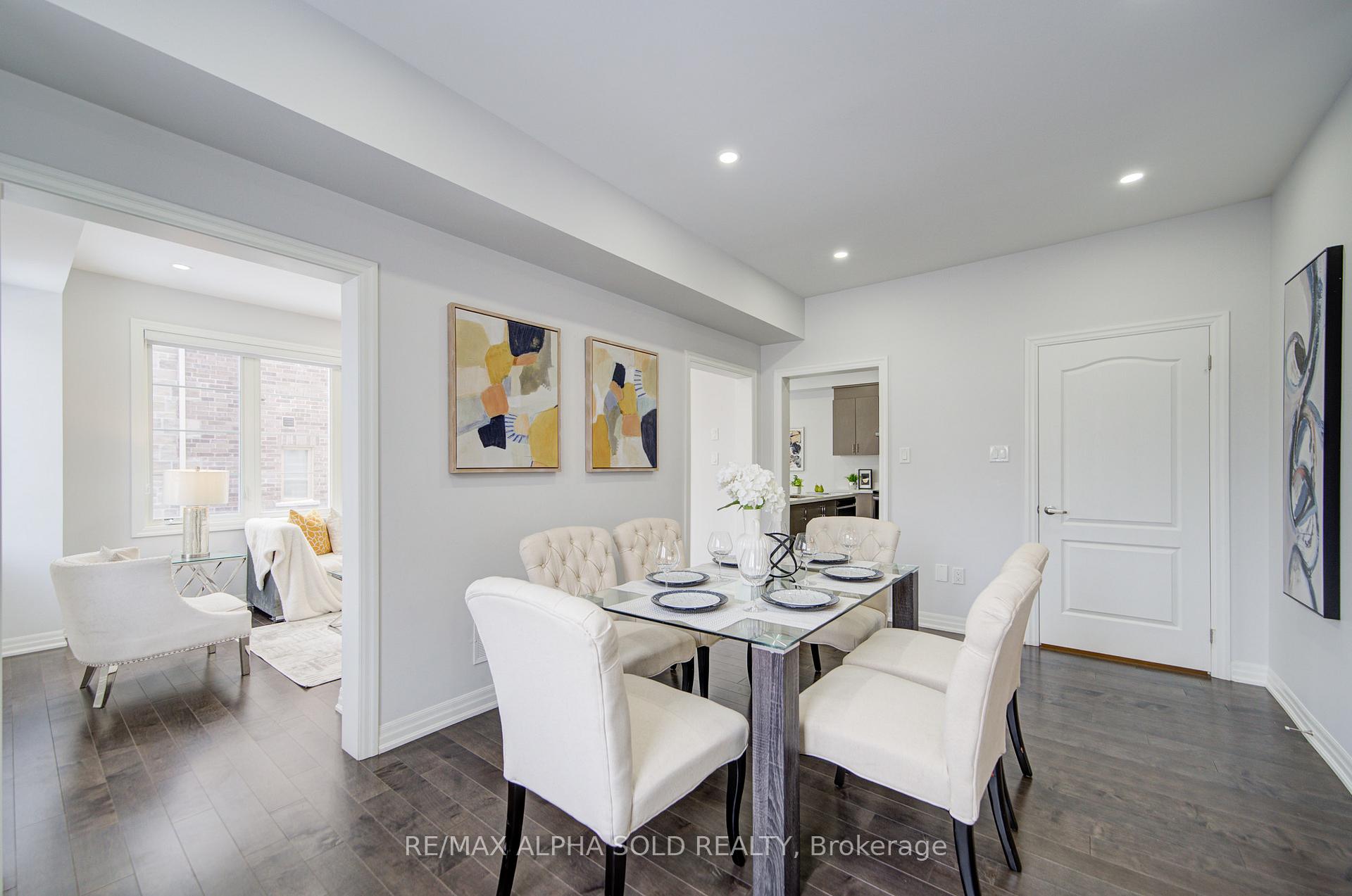 Photo 5 of 39 Crofting Crescent, Markham, Wismer — HOMEH