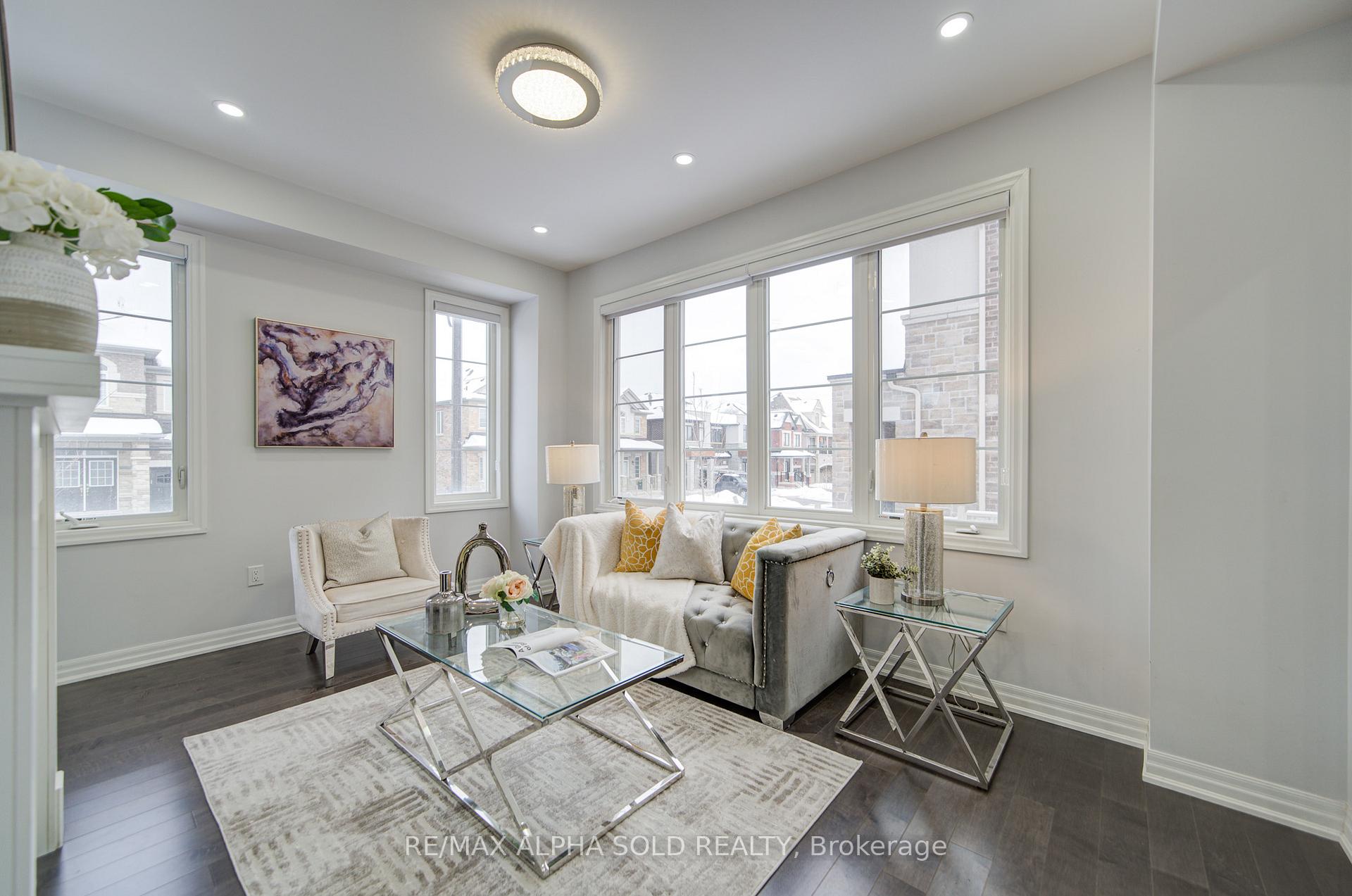 Photo 9 of 39 Crofting Crescent, Markham, Wismer — HOMEH
