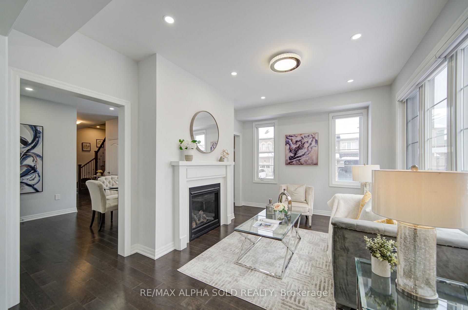 Photo 11 of 39 Crofting Crescent, Markham, Wismer — HOMEH