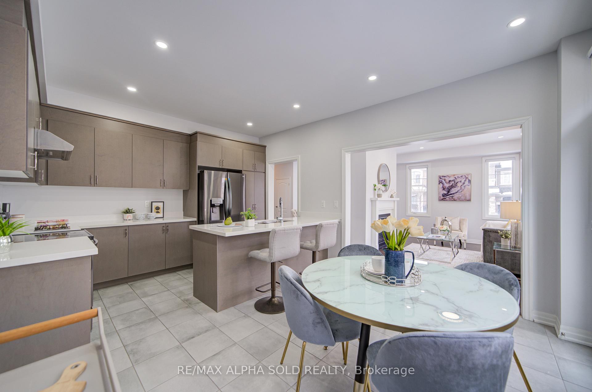 Photo 14 of 39 Crofting Crescent, Markham, Wismer — HOMEH