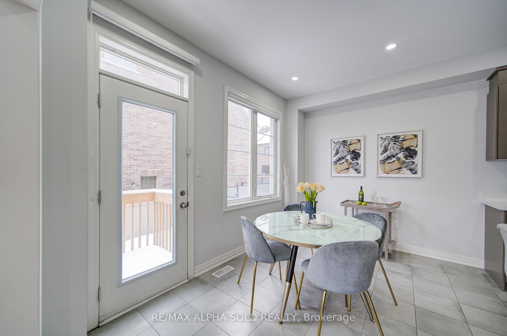 Photo 15 of 39 Crofting Crescent, Markham, Wismer — HOMEH