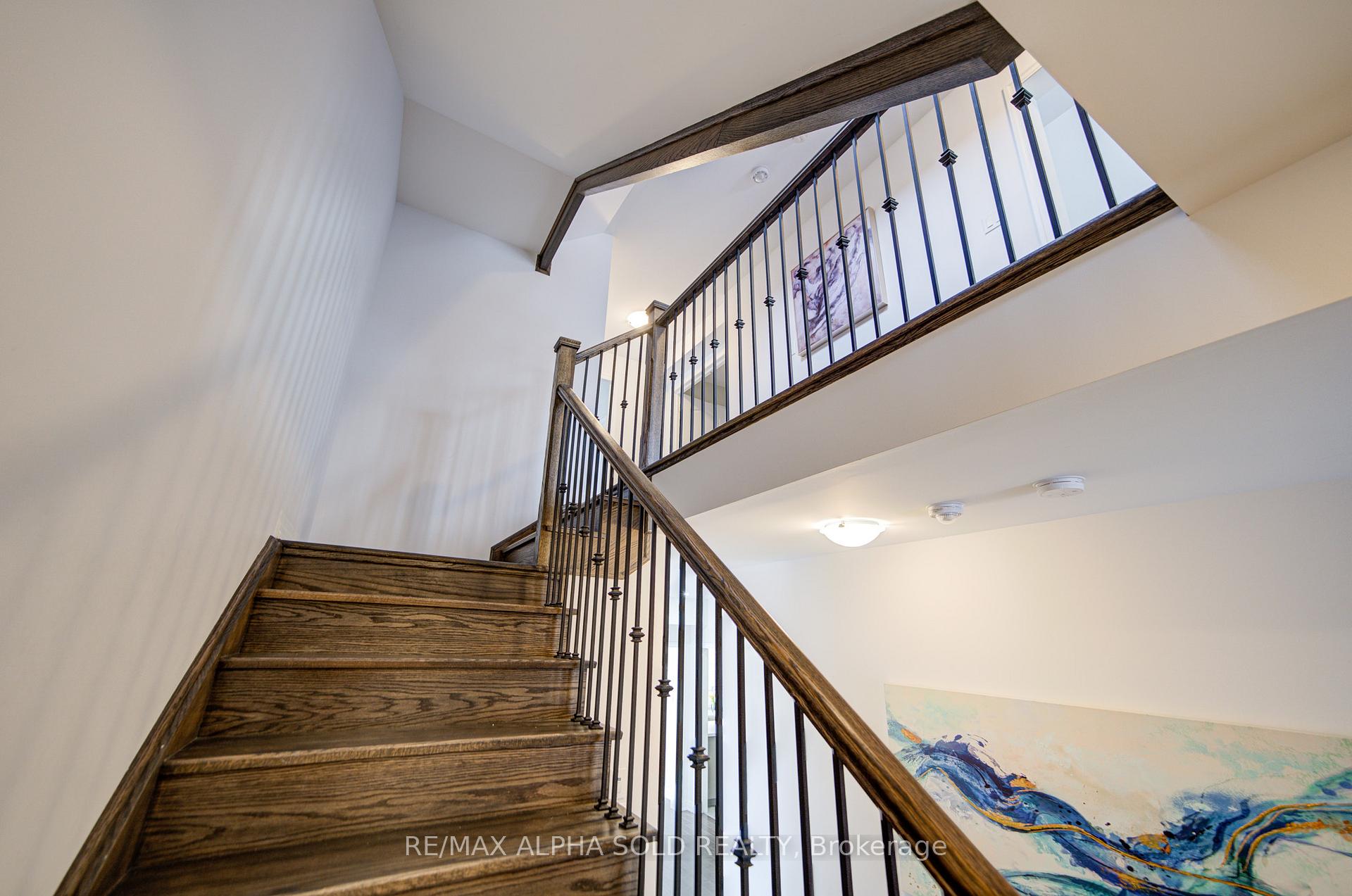 Photo 16 of 39 Crofting Crescent, Markham, Wismer — HOMEH