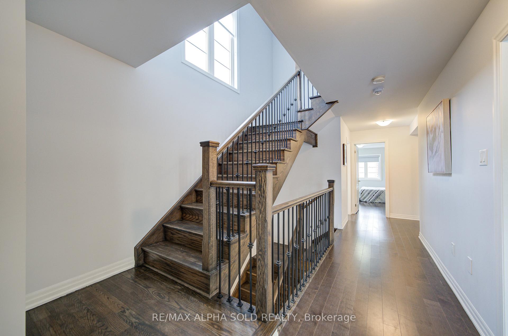 Photo 17 of 39 Crofting Crescent, Markham, Wismer — HOMEH