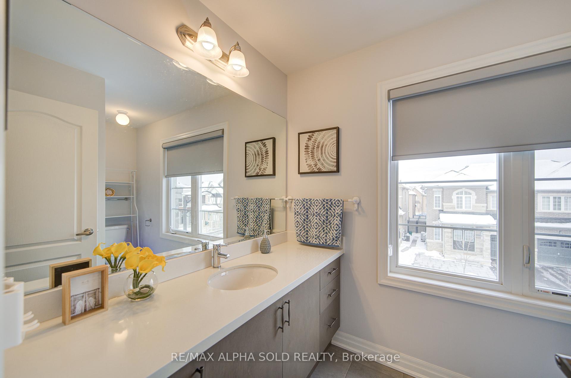 Photo 25 of 39 Crofting Crescent, Markham, Wismer — HOMEH