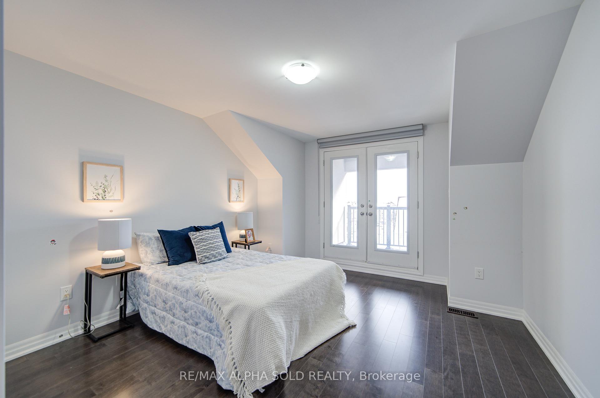 Photo 34 of 39 Crofting Crescent, Markham, Wismer — HOMEH
