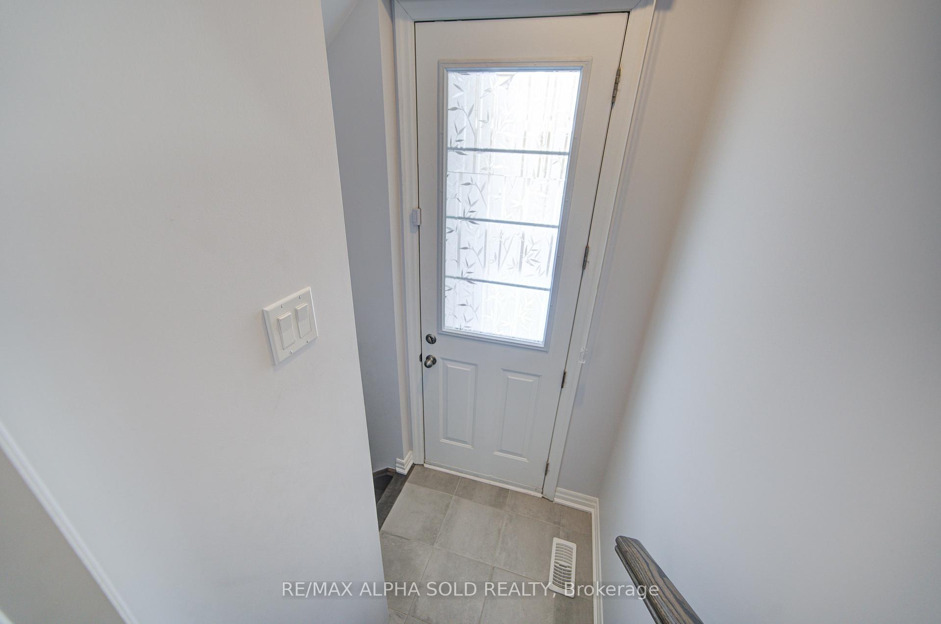 Photo 41 of 39 Crofting Crescent, Markham, Wismer — HOMEH