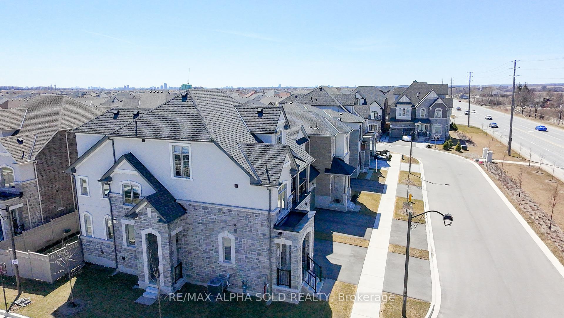 Photo 48 of 39 Crofting Crescent, Markham, Wismer — HOMEH
