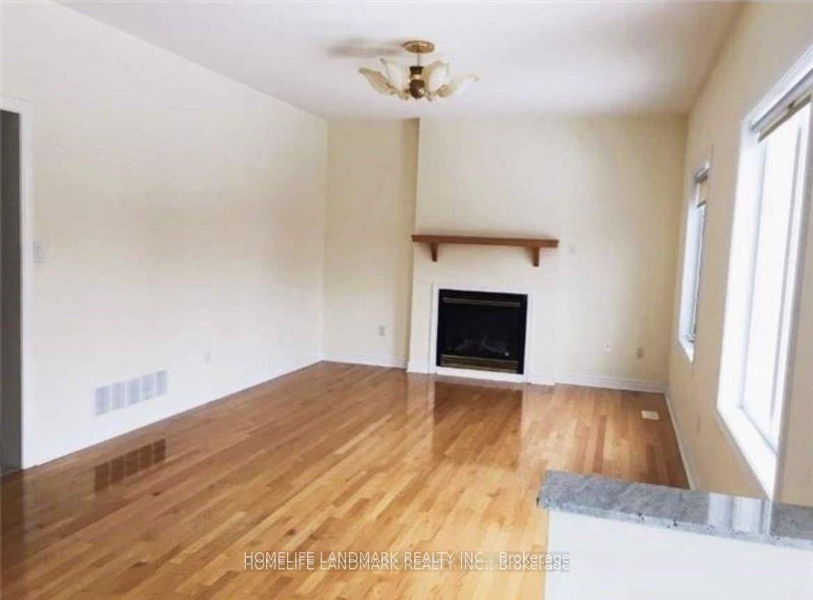Photo 4 of 45 Castlemore Avenue, Markham, Berczy — HOMEH