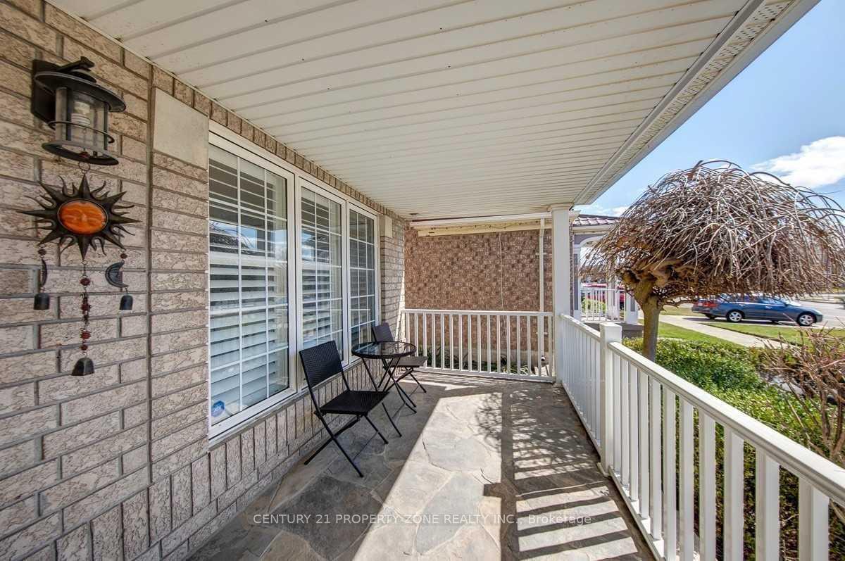 Photo 3 of 493 Trudeau Drive, Milton, Clarke — HOMEH