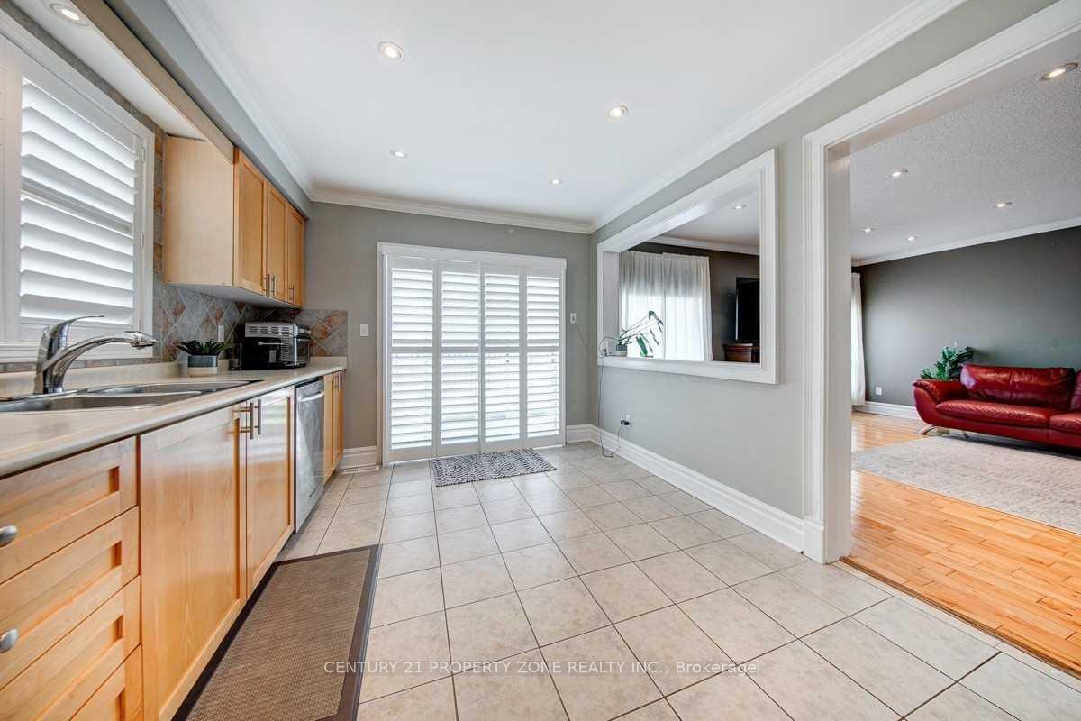 Photo 10 of 493 Trudeau Drive, Milton, Clarke — HOMEH