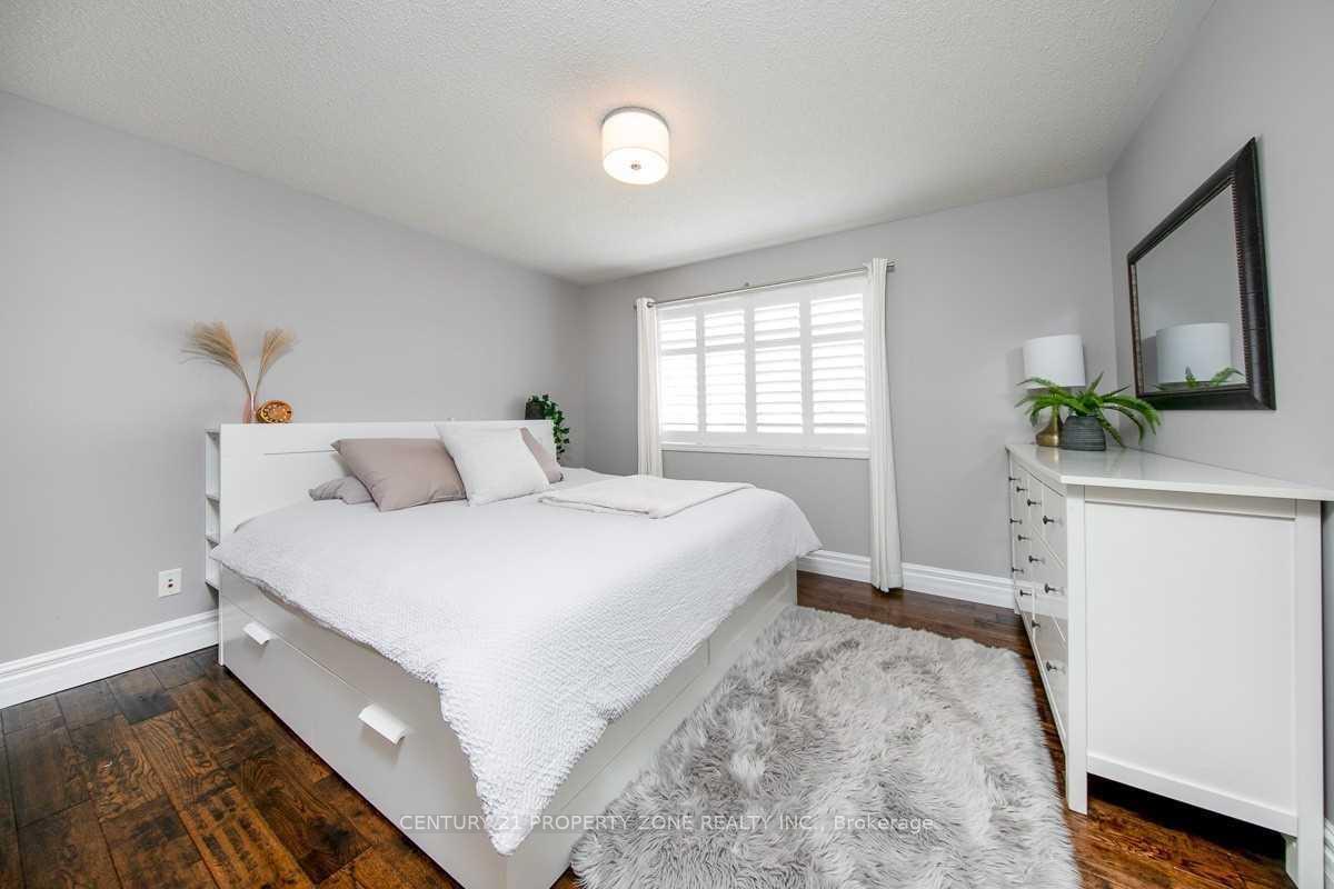 Photo 13 of 493 Trudeau Drive, Milton, Clarke — HOMEH