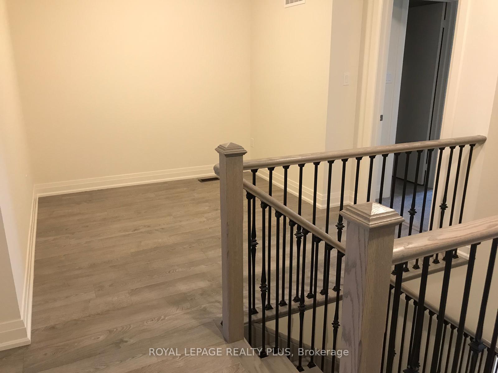 Photo 6 of 55 Riverwalk Drive, Hamilton, Waterdown — HOMEH