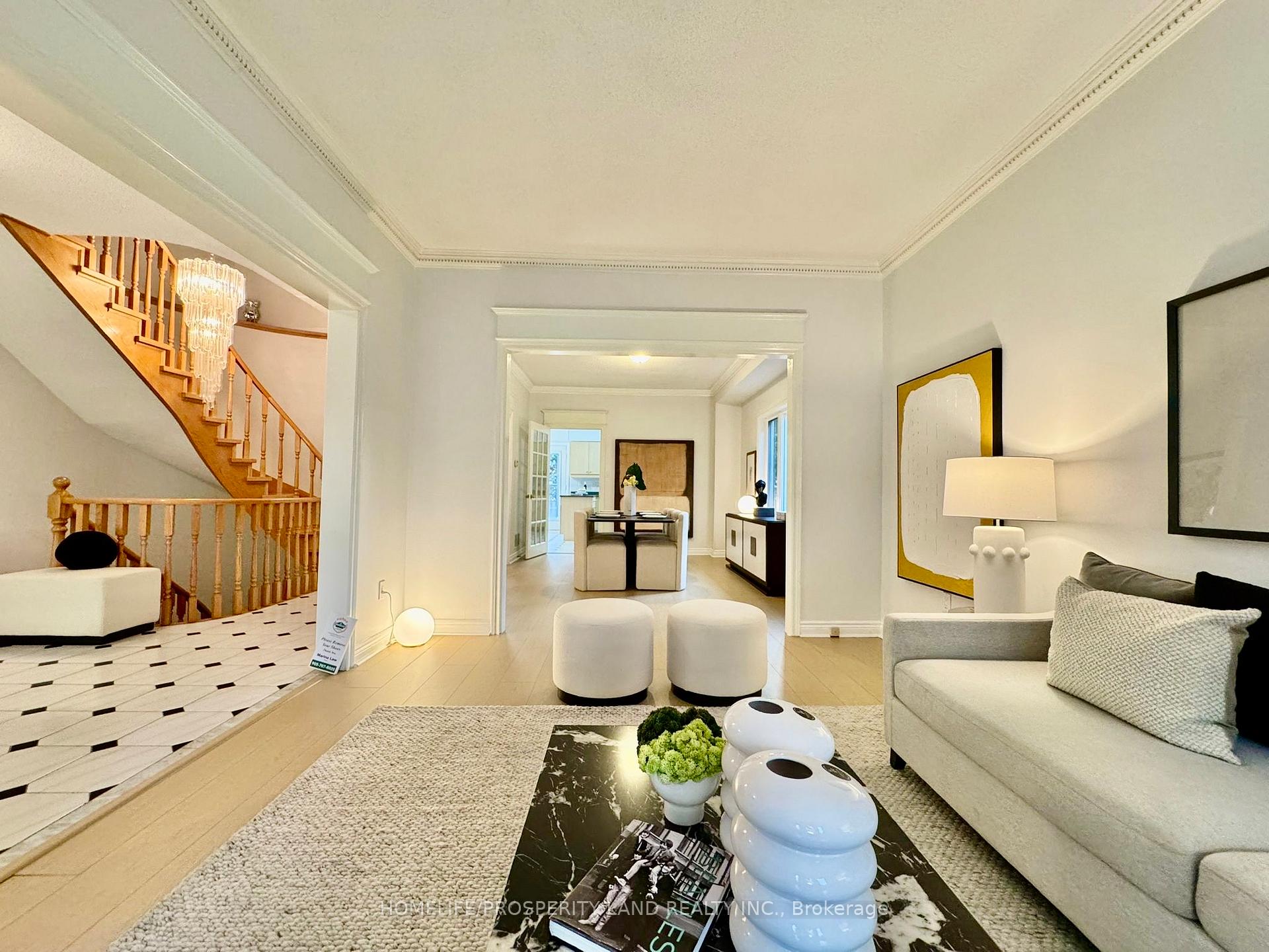 Photo 4 of 30 Tenbury Drive, Markham, Unionville — HOMEH