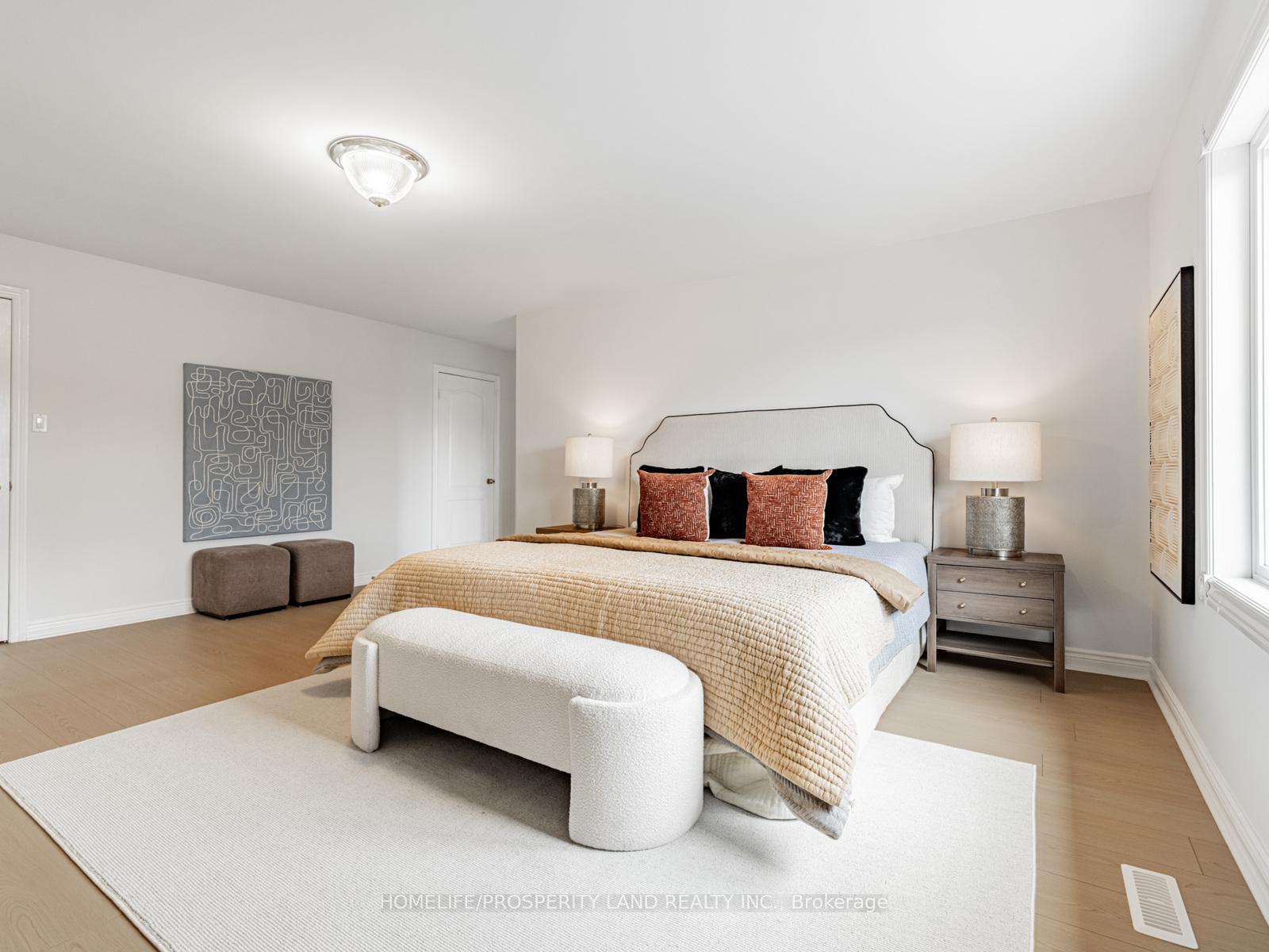 Photo 16 of 30 Tenbury Drive, Markham, Unionville — HOMEH
