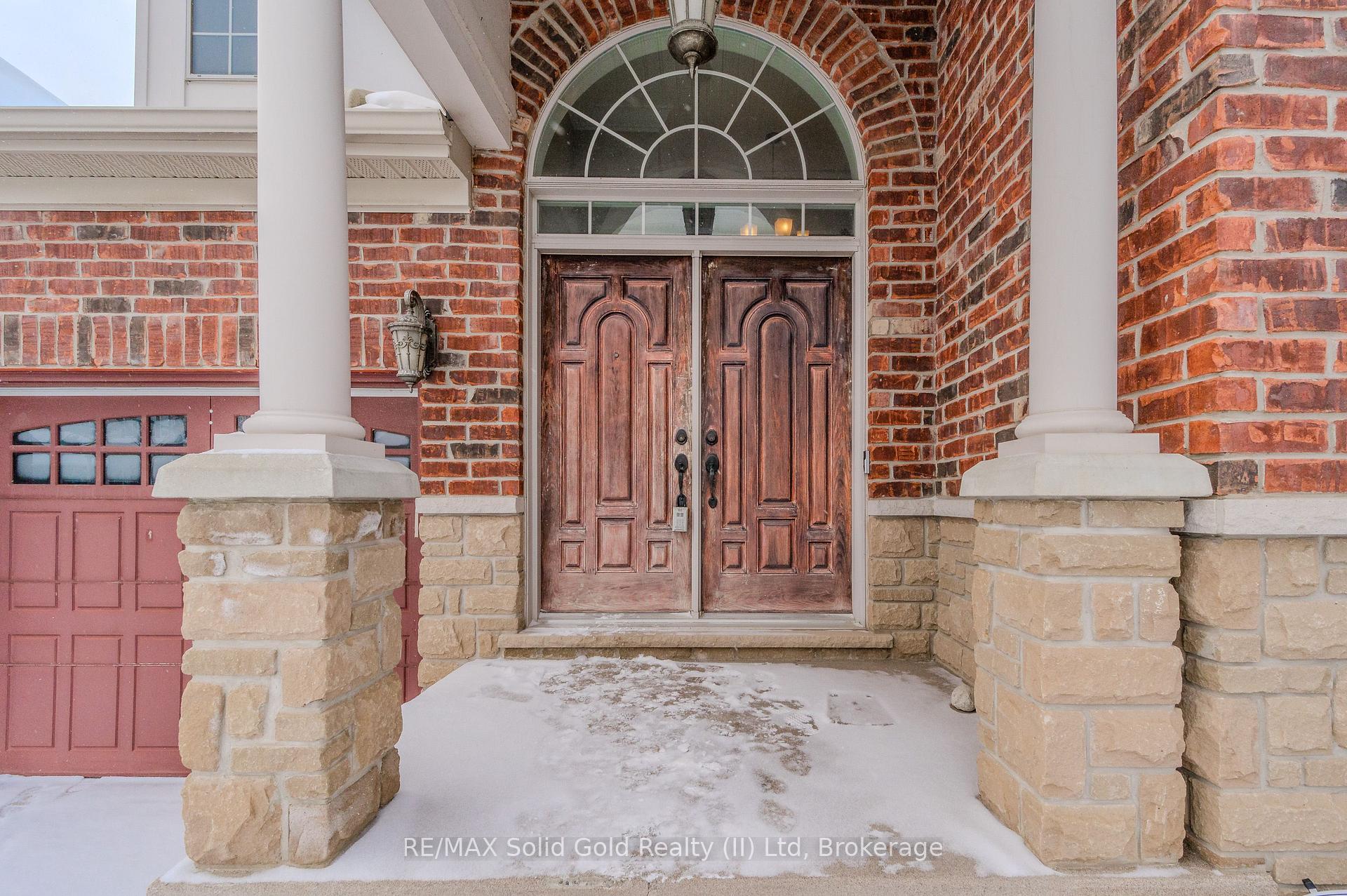 Photo 3 of 291 Sims Estate Drive, Kitchener — HOMEH