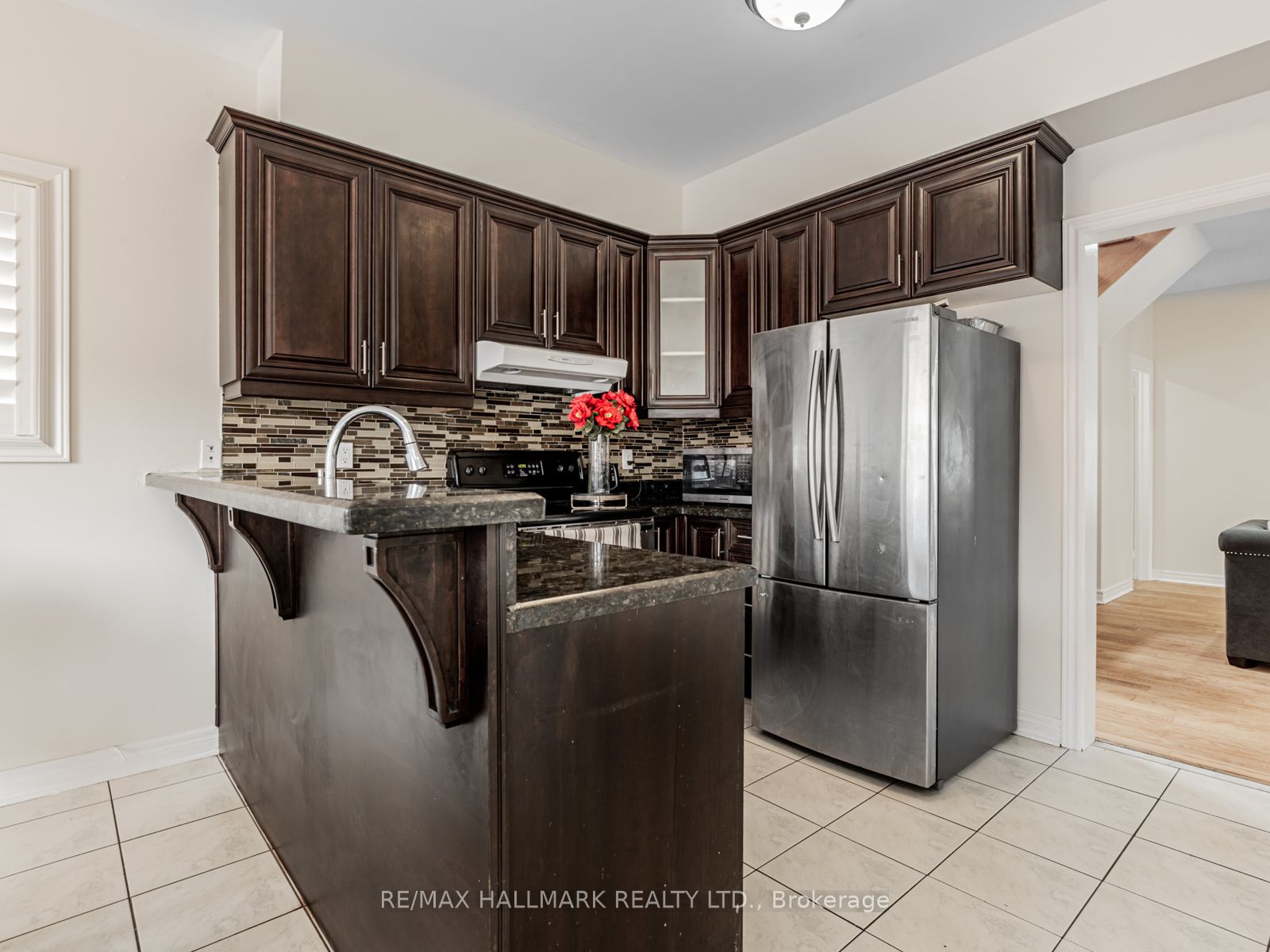 Photo 43 of 156 Bachman Drive, Vaughan, Maple — HOMEH