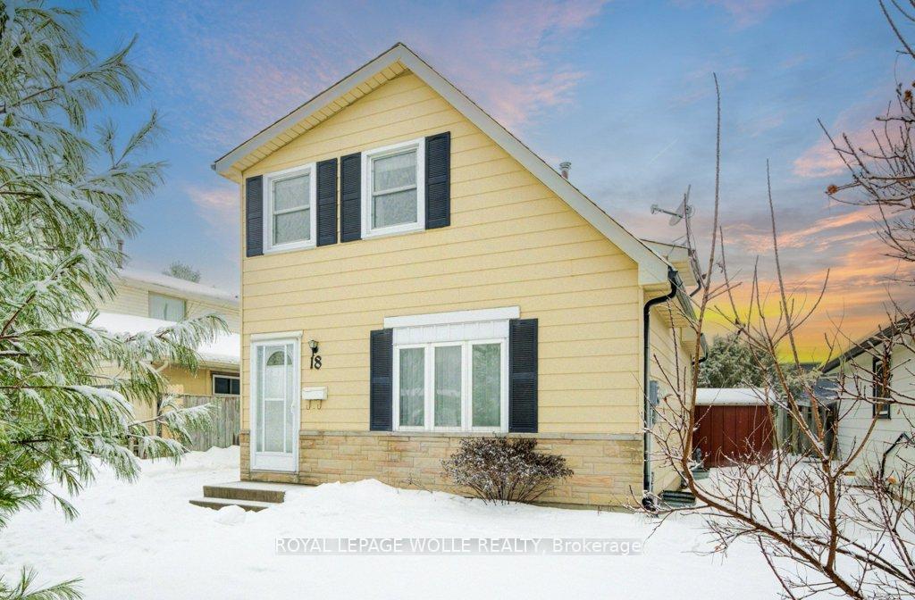 Photo 1 of 18 Barwood Crescent, Kitchener — HOMEH