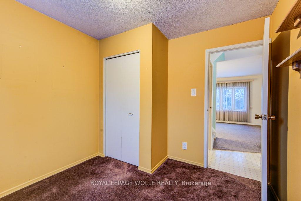 Photo 15 of 18 Barwood Crescent, Kitchener — HOMEH