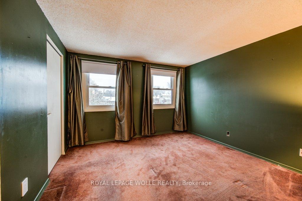 Photo 17 of 18 Barwood Crescent, Kitchener — HOMEH