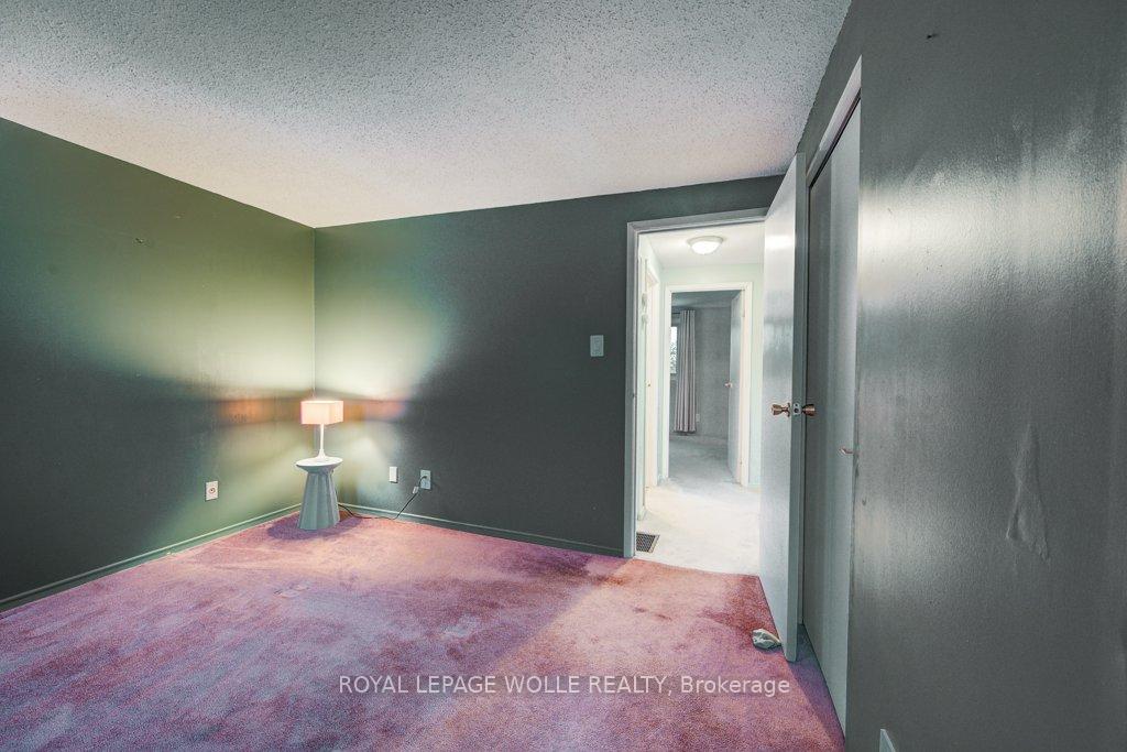Photo 19 of 18 Barwood Crescent, Kitchener — HOMEH