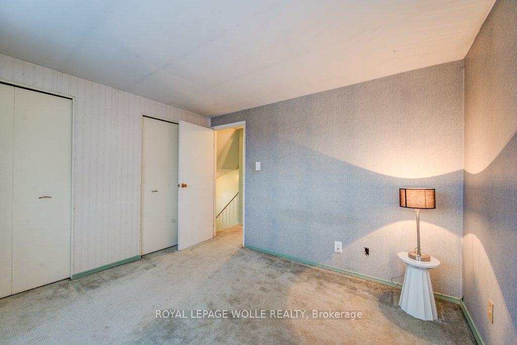 Photo 20 of 18 Barwood Crescent, Kitchener — HOMEH