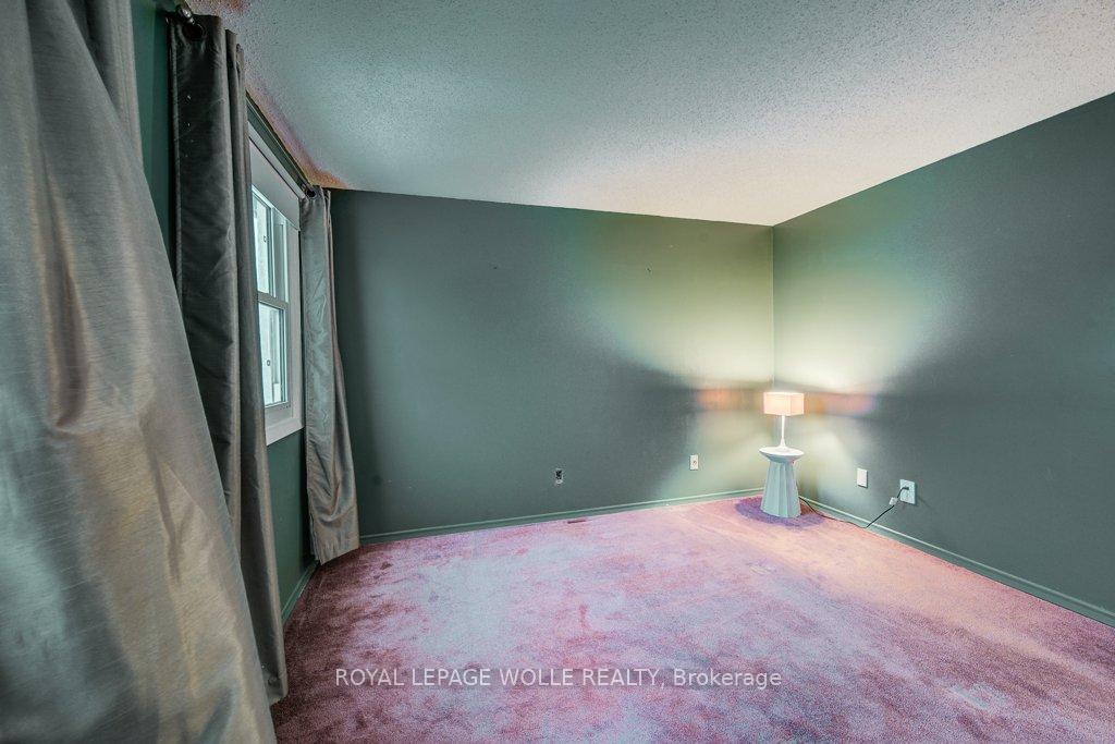 Photo 21 of 18 Barwood Crescent, Kitchener — HOMEH